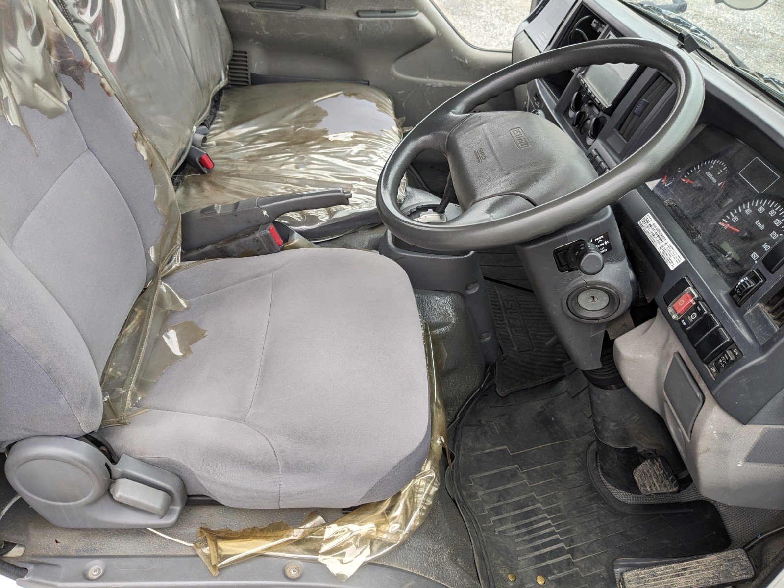 vehicle_image_20260507181506vjbx4ULZkm.jpg
