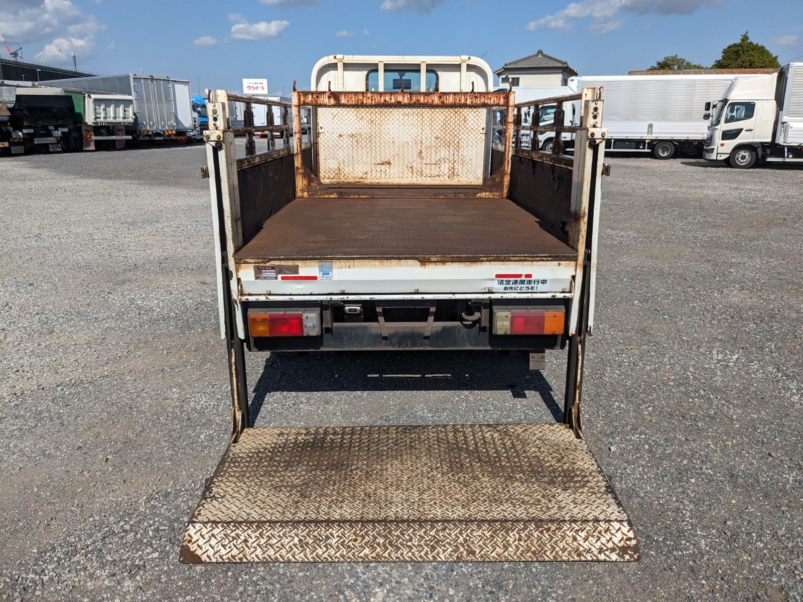 vehicle_image_20260513133027Uz5BOME0oA.jpg
