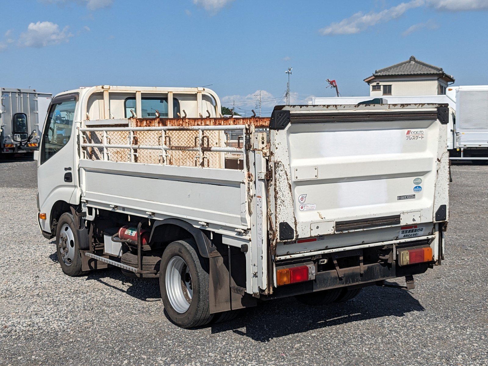 vehicle_image_20260513133027cUiIOcXlyH.jpg