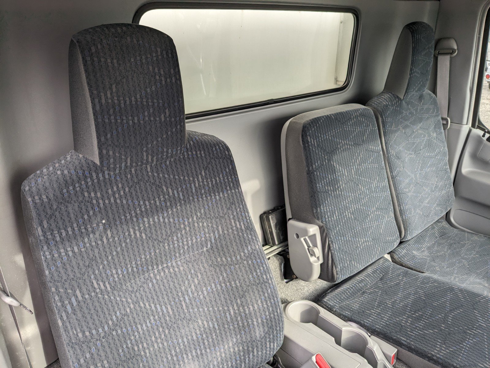 vehicle_image_20260513120047g6fNdcHzyV.jpg