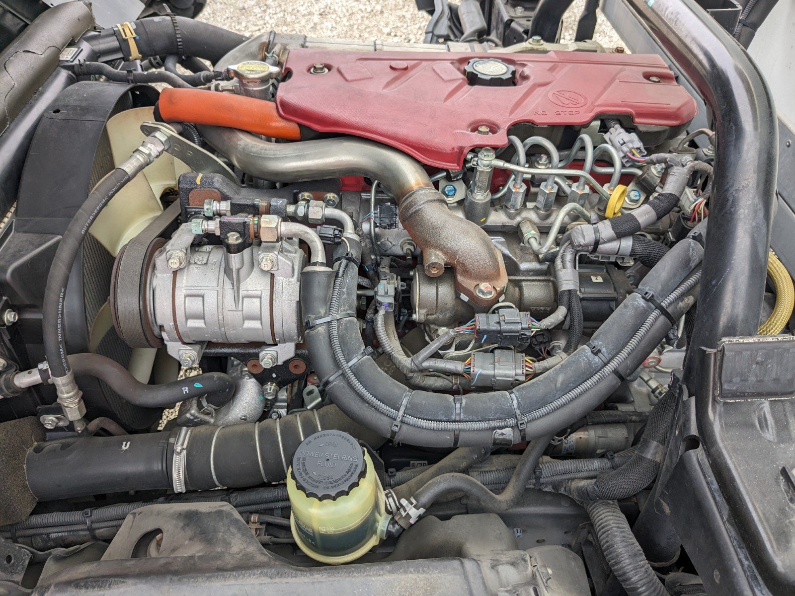 vehicle_image_20260513120047tGfQDcD5qR.jpg