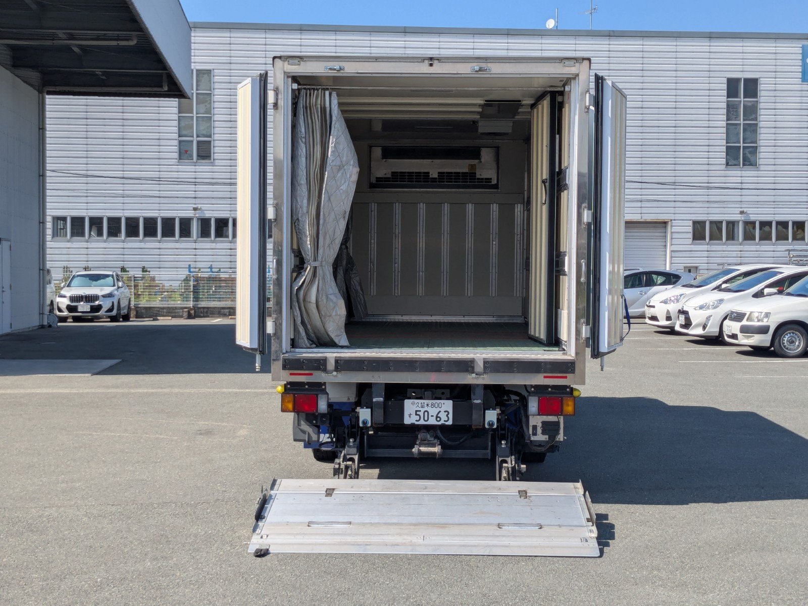vehicle_image_20260601093223B5BXwtrO09.jpg