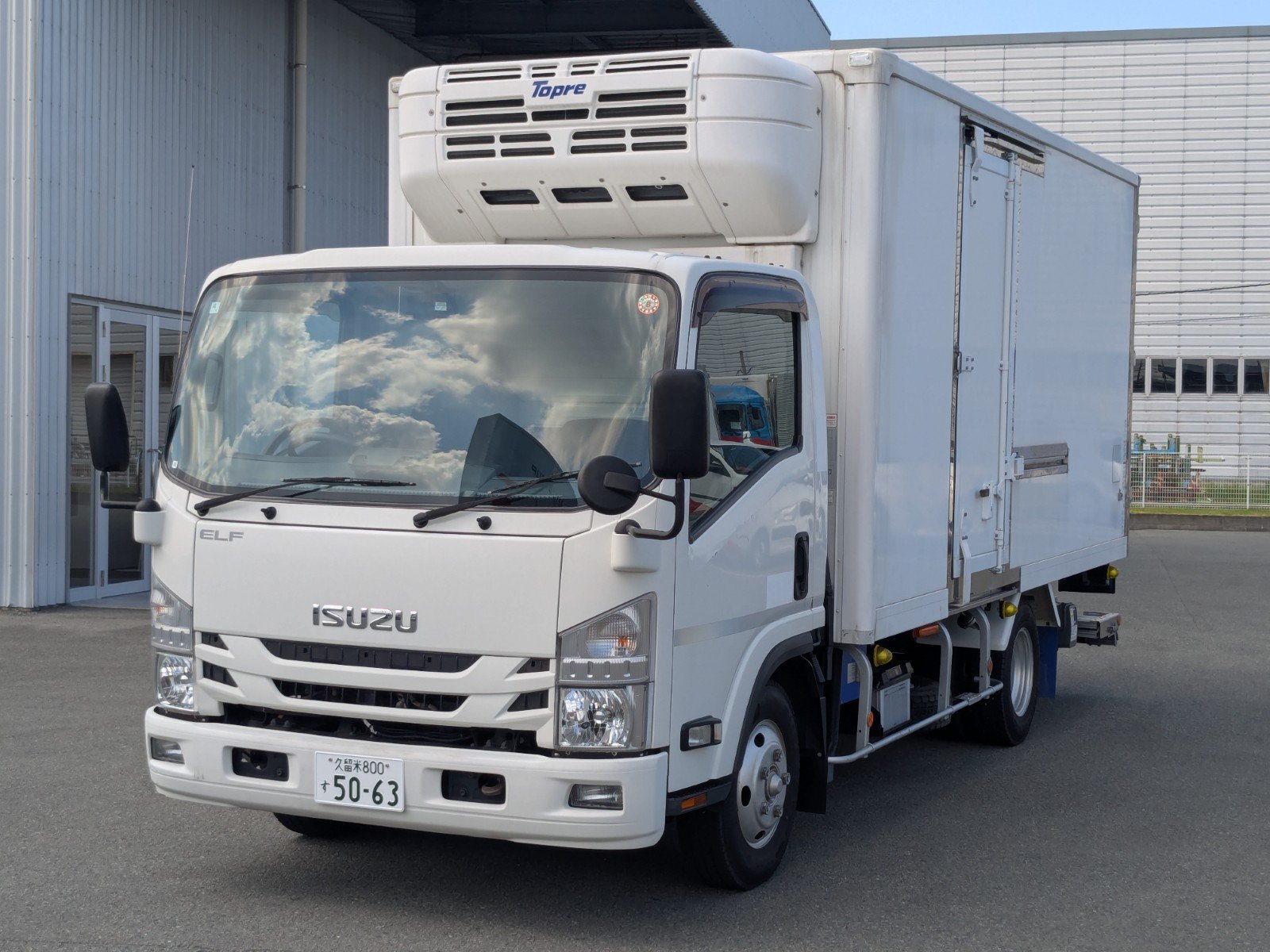 vehicle_image_20260601093223umgQfnrq7k.jpg