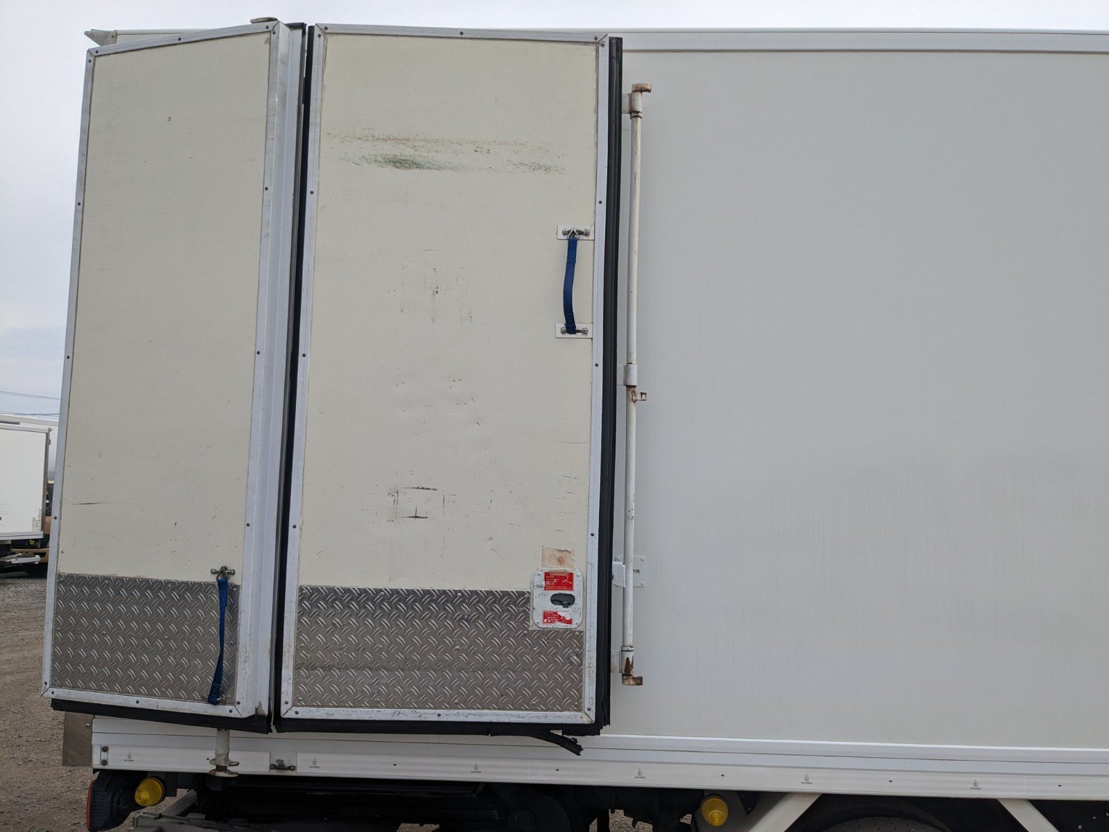 vehicle_image_20260606143010TYBu3rwE52.jpg