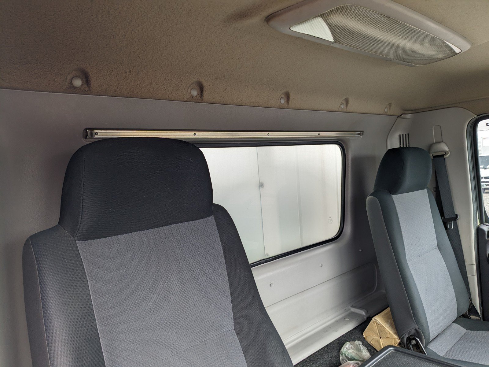 vehicle_image_20260606143010VmHWi6k56f.jpg