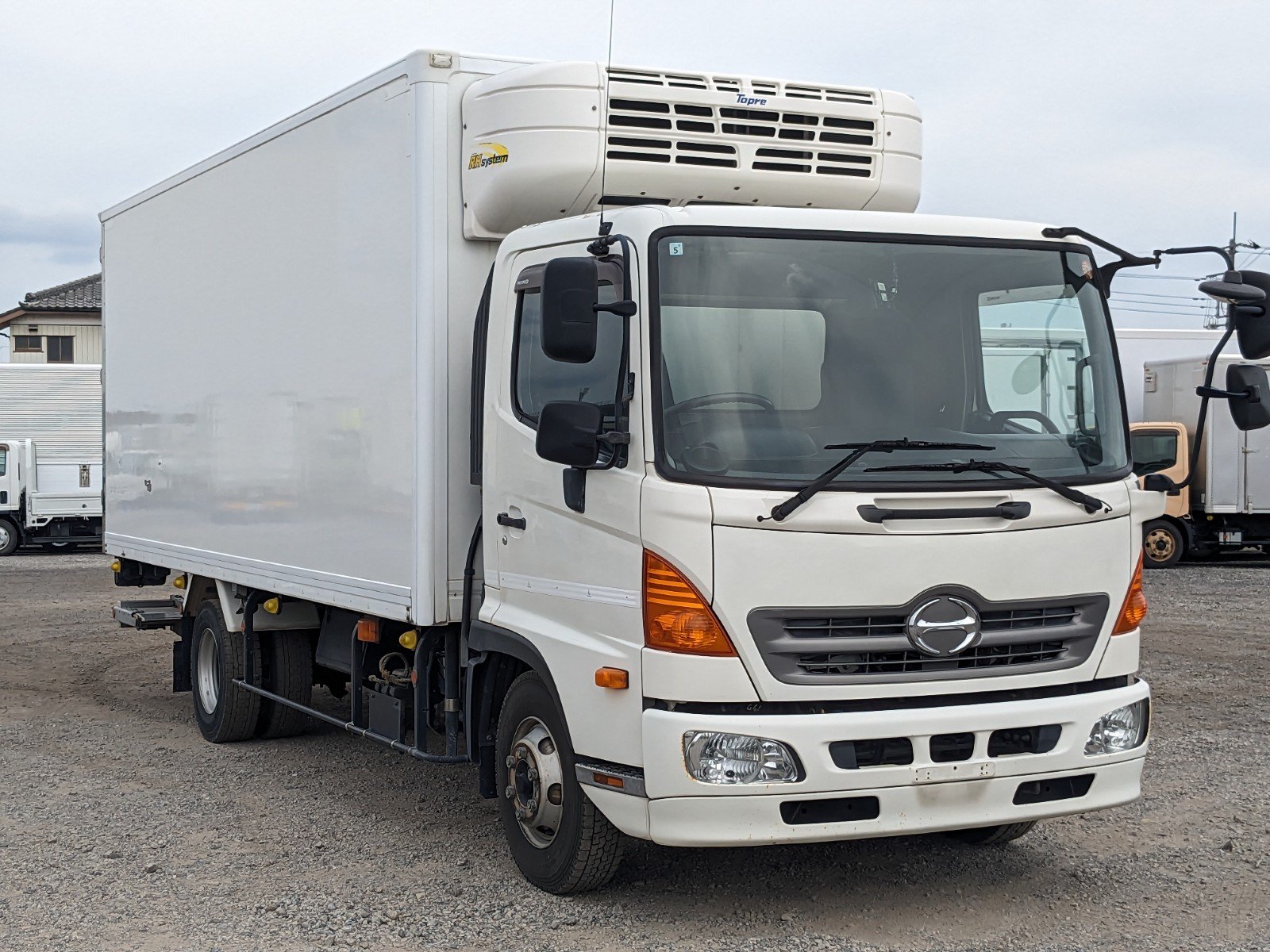 vehicle_image_20260606143010ZJhHhVy0dd.jpg