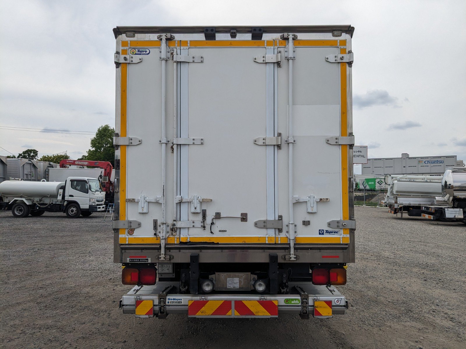 vehicle_image_20260606143010p4ahMOlpJI.jpg