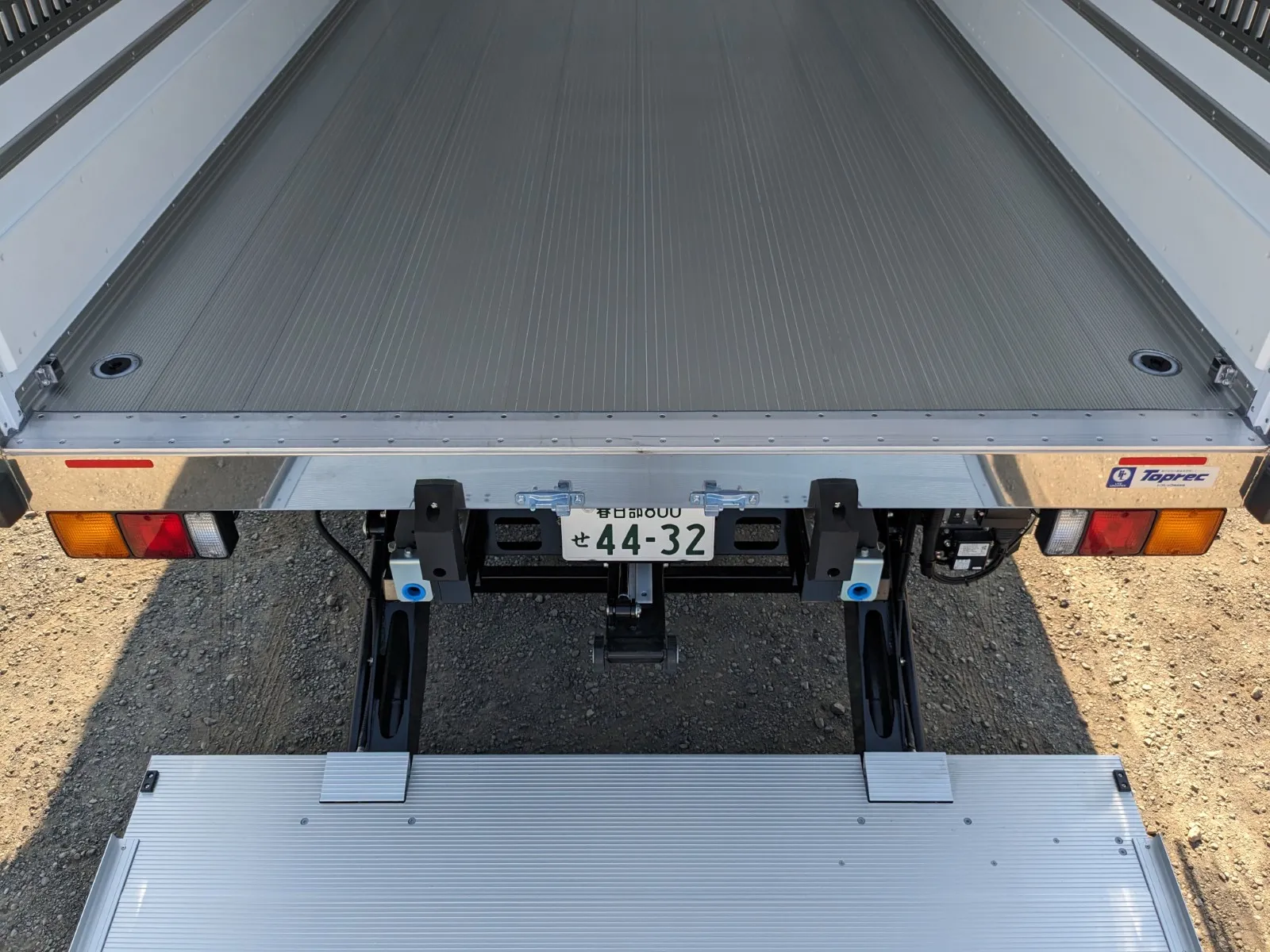 vehicle_image_20260713092514JsKNMBqpfI.webp