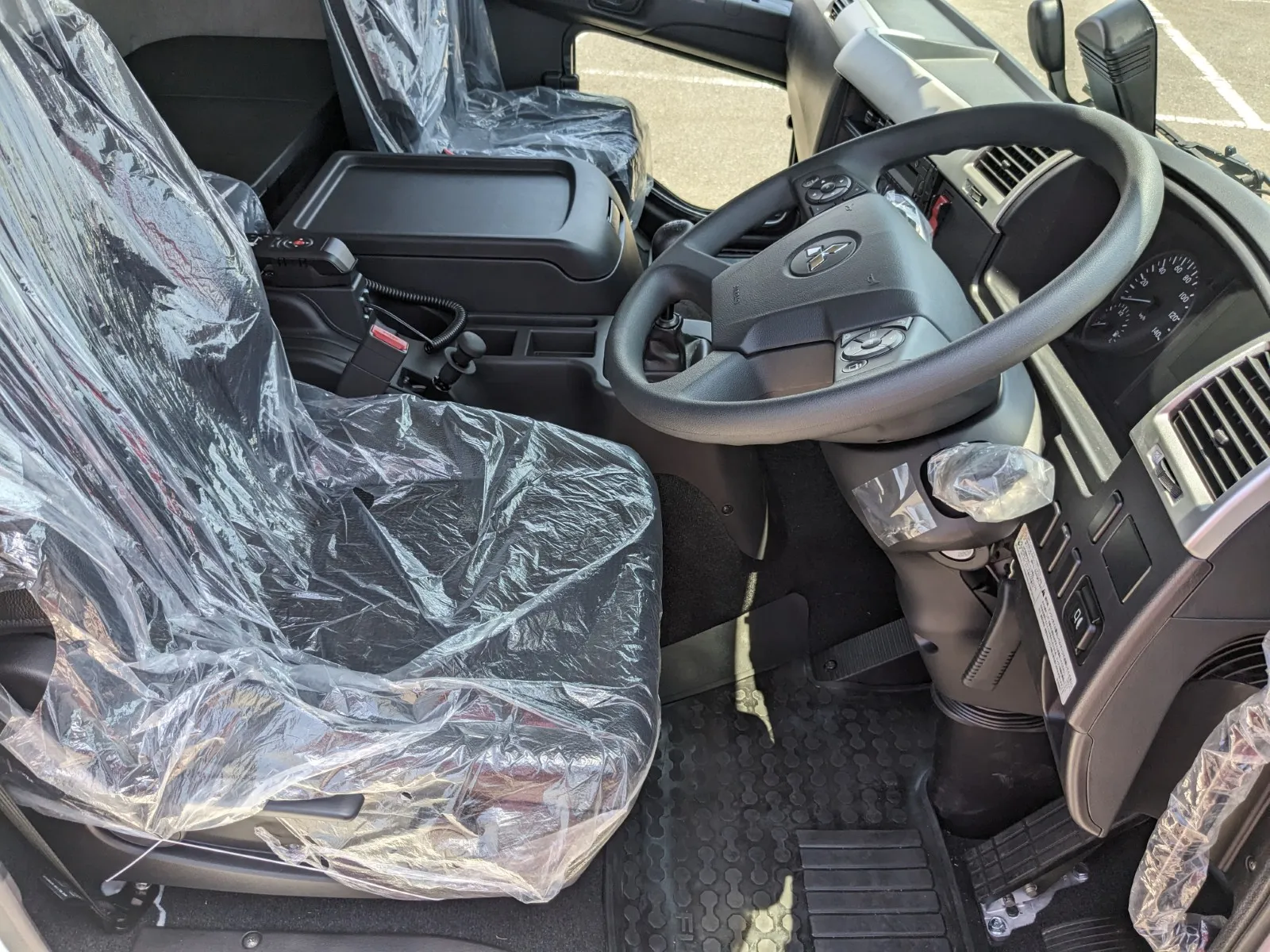 vehicle_image_20260714094334gYsi0bWQ3s.webp