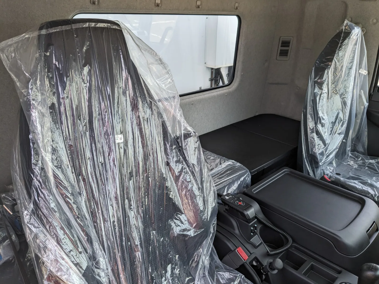 vehicle_image_20260714094335IspWKQnjBX.webp