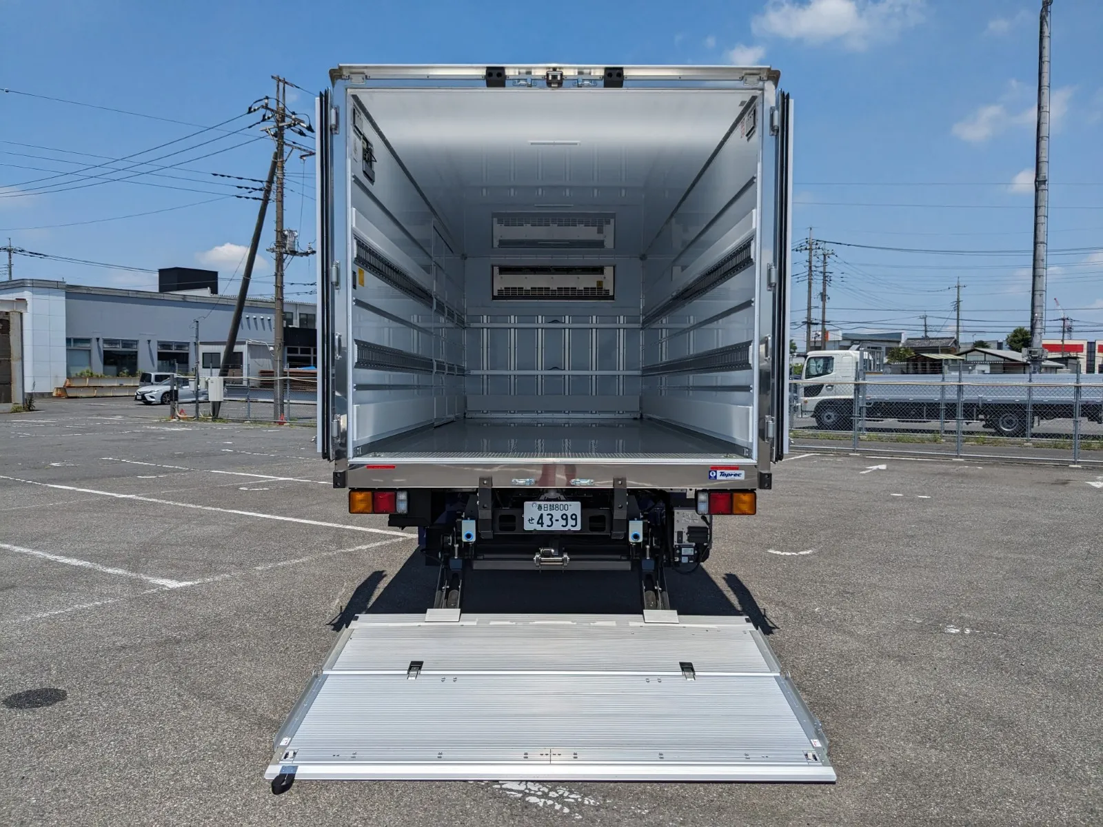 vehicle_image_20260713090313qytrw3tfHG.webp