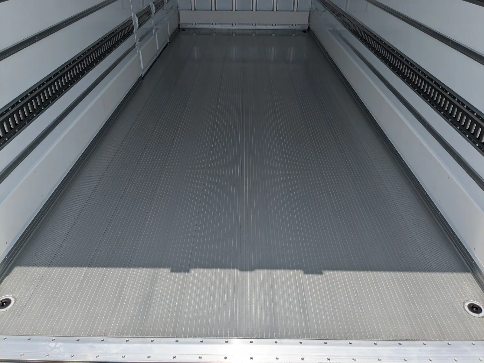 vehicle_image_20260713090316HtIRnomc57.webp