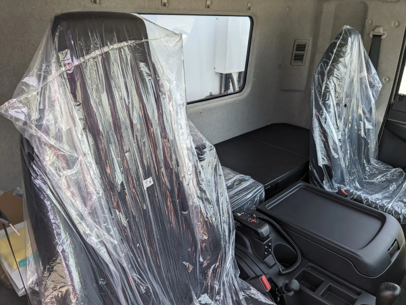 vehicle_image_20260713090326Dj7jCA4pog.webp