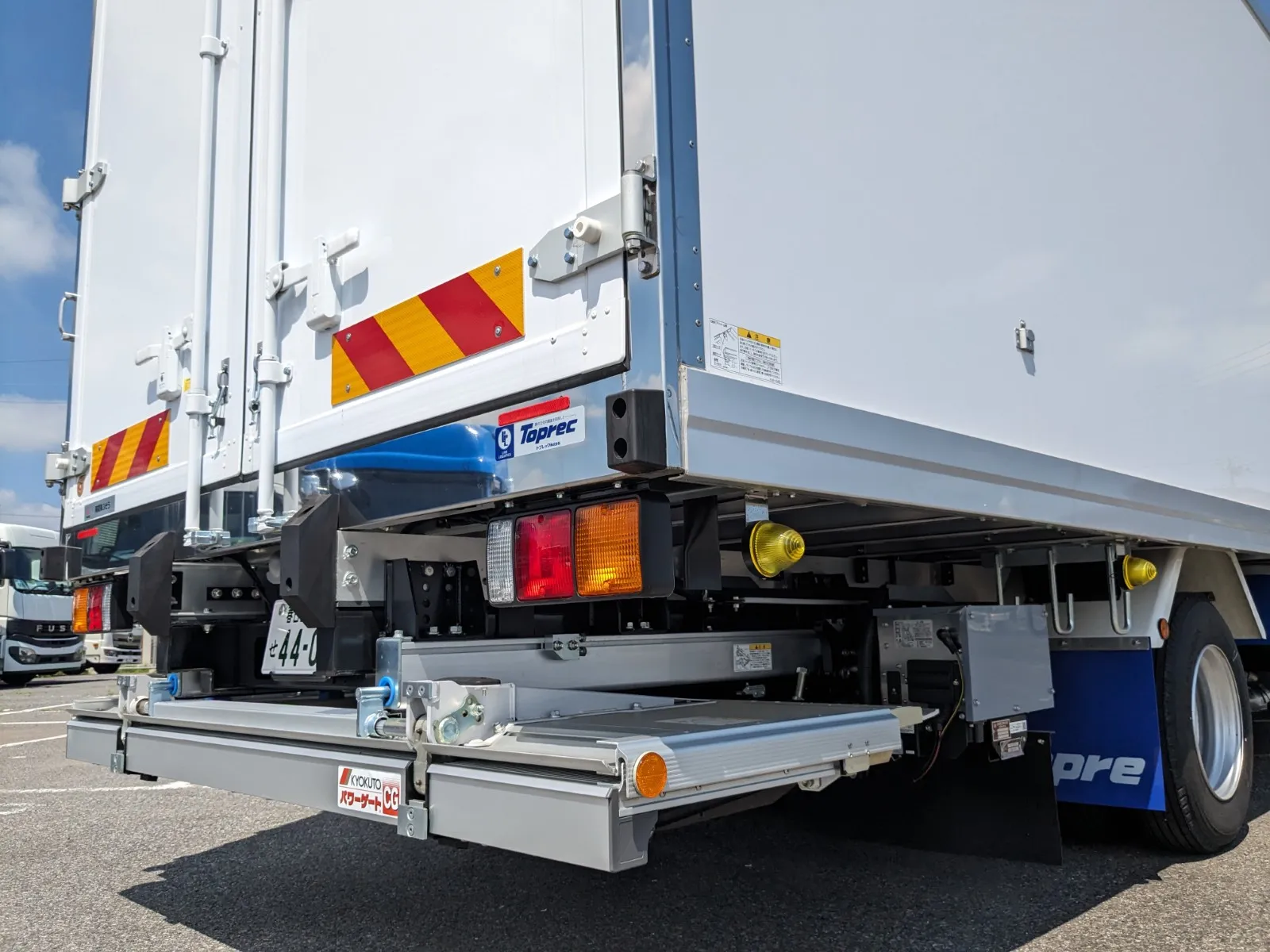 vehicle_image_202607130913357fdvW3ddDu.webp