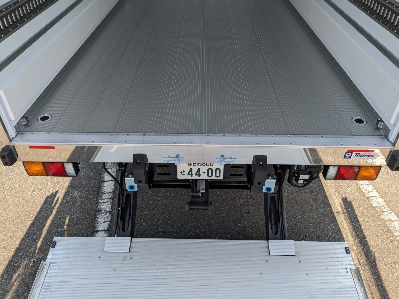 vehicle_image_20260713091340EfF9wuM2dK.webp