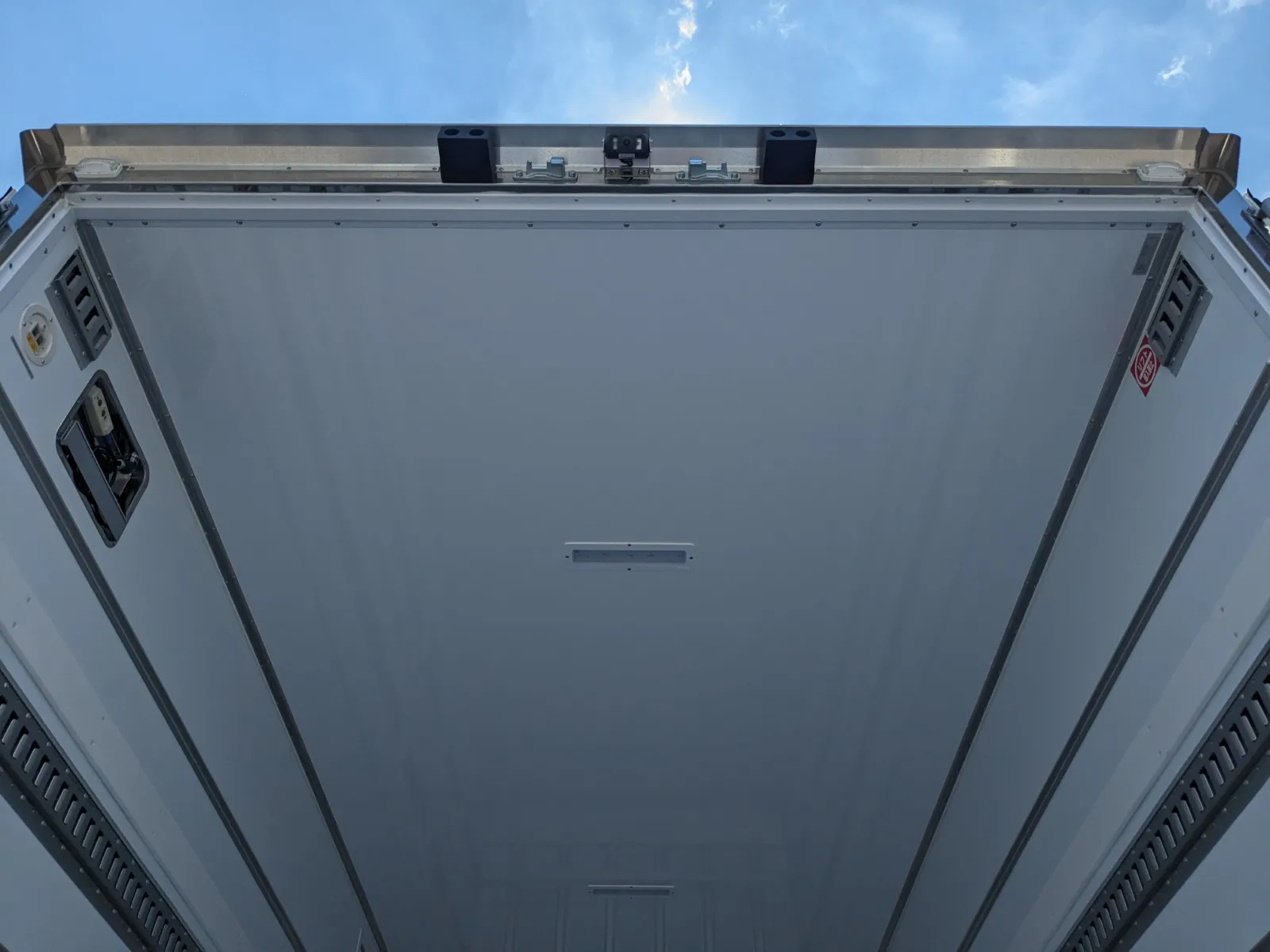 vehicle_image_20260713091340eyJ2MbjhAP.webp