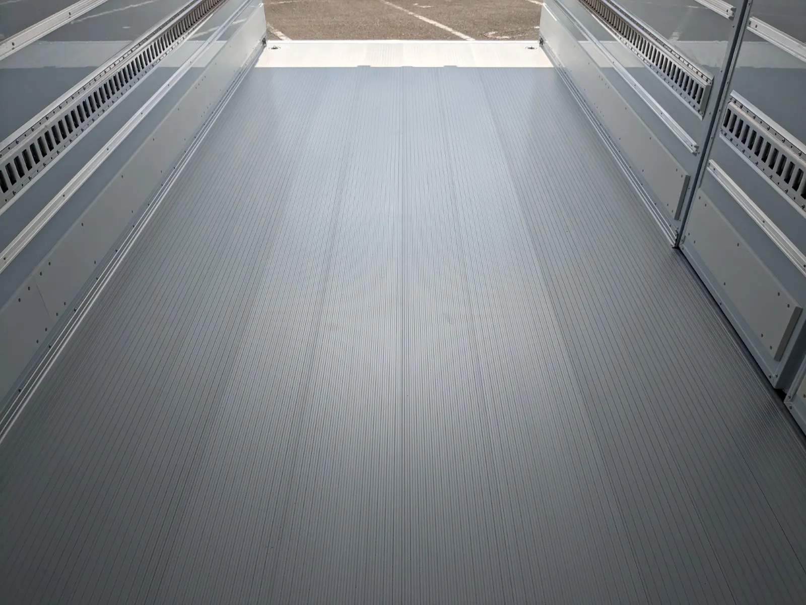 vehicle_image_20260714101227ByUfzyHUbt.webp