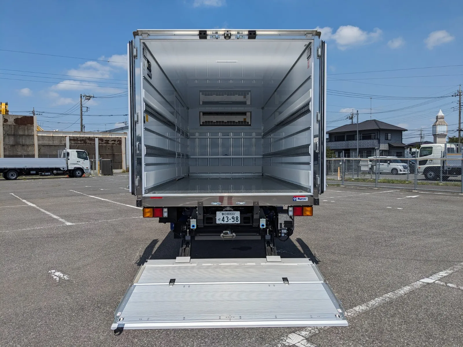vehicle_image_20260713084732ejJYBLPkIg.webp