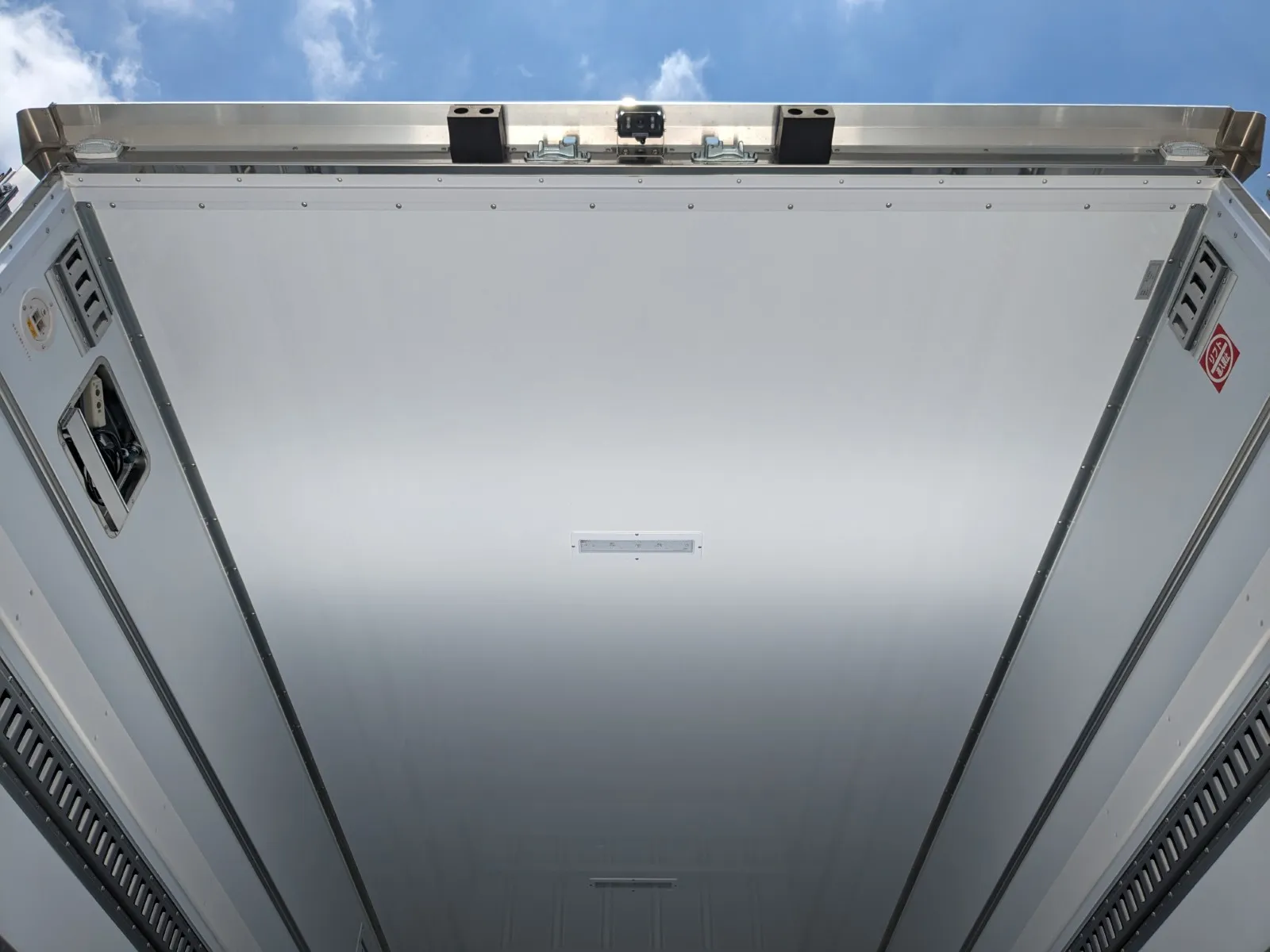 vehicle_image_20260713084734CDmnuJWJEm.webp