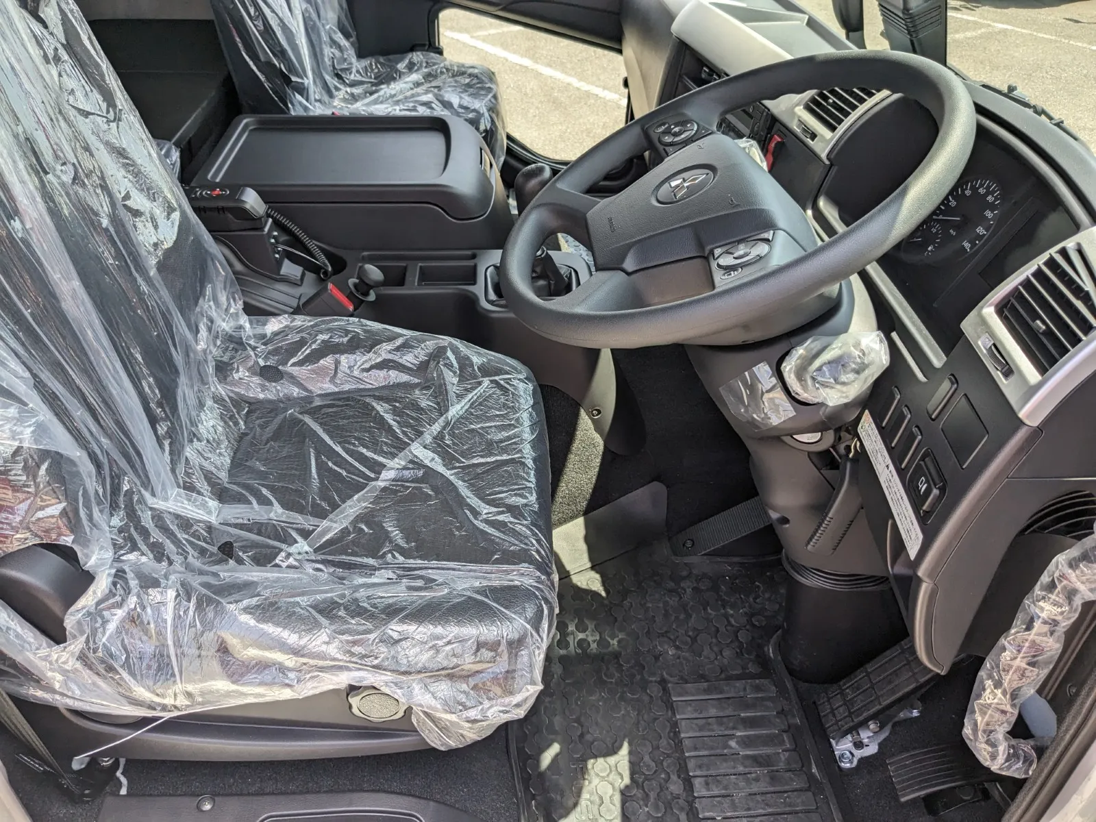vehicle_image_20260713084742plICNkECoE.webp