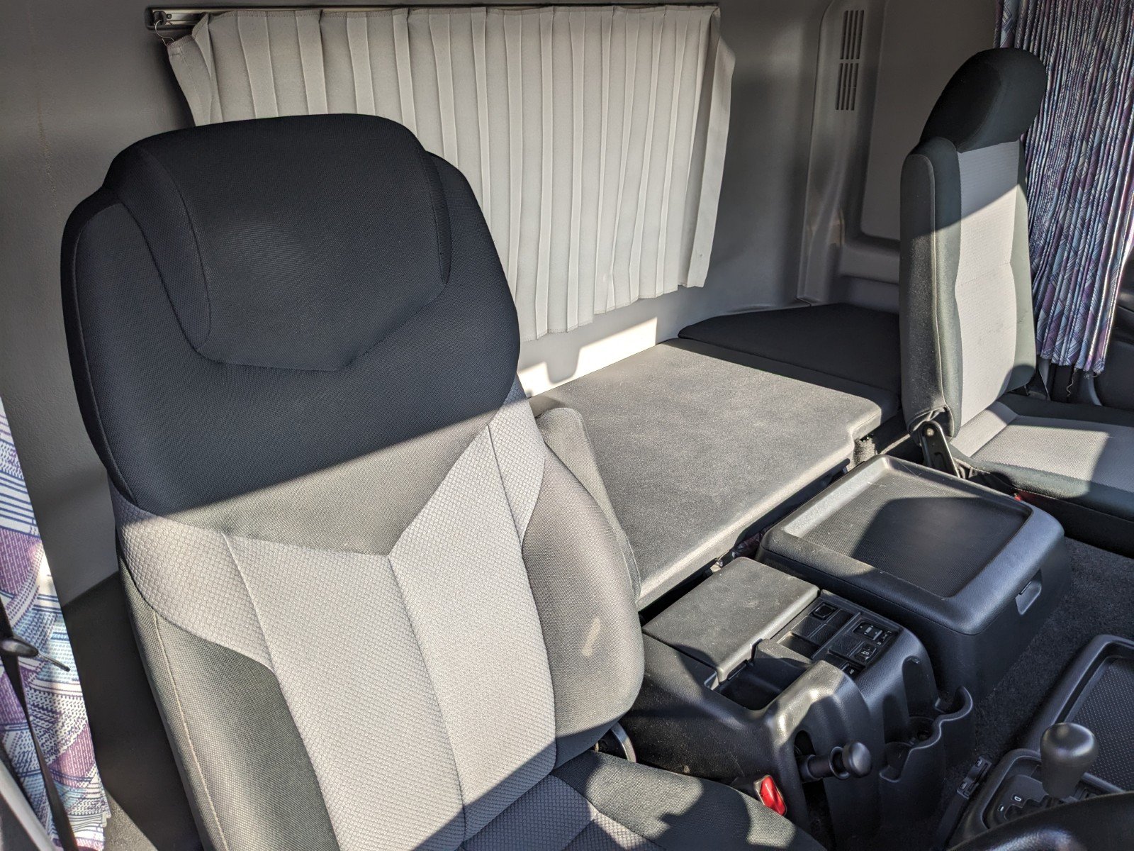 vehicle_image_20260519090909509RRM8DBR.jpg