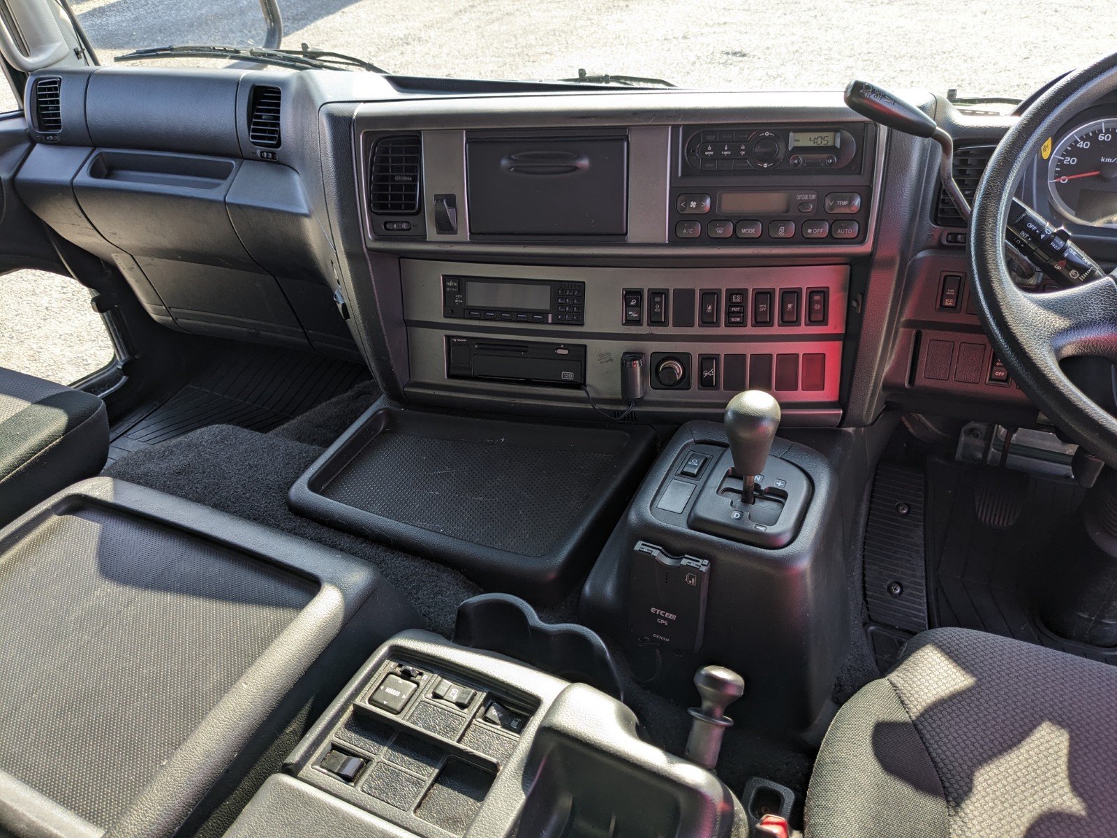vehicle_image_20260519090435WLzyor8NH1.jpg