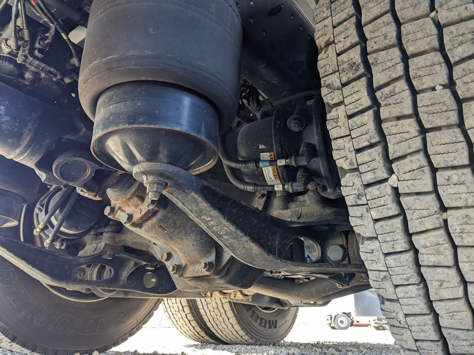 vehicle_image_20260423181838FaPuQB1MQk.jpg