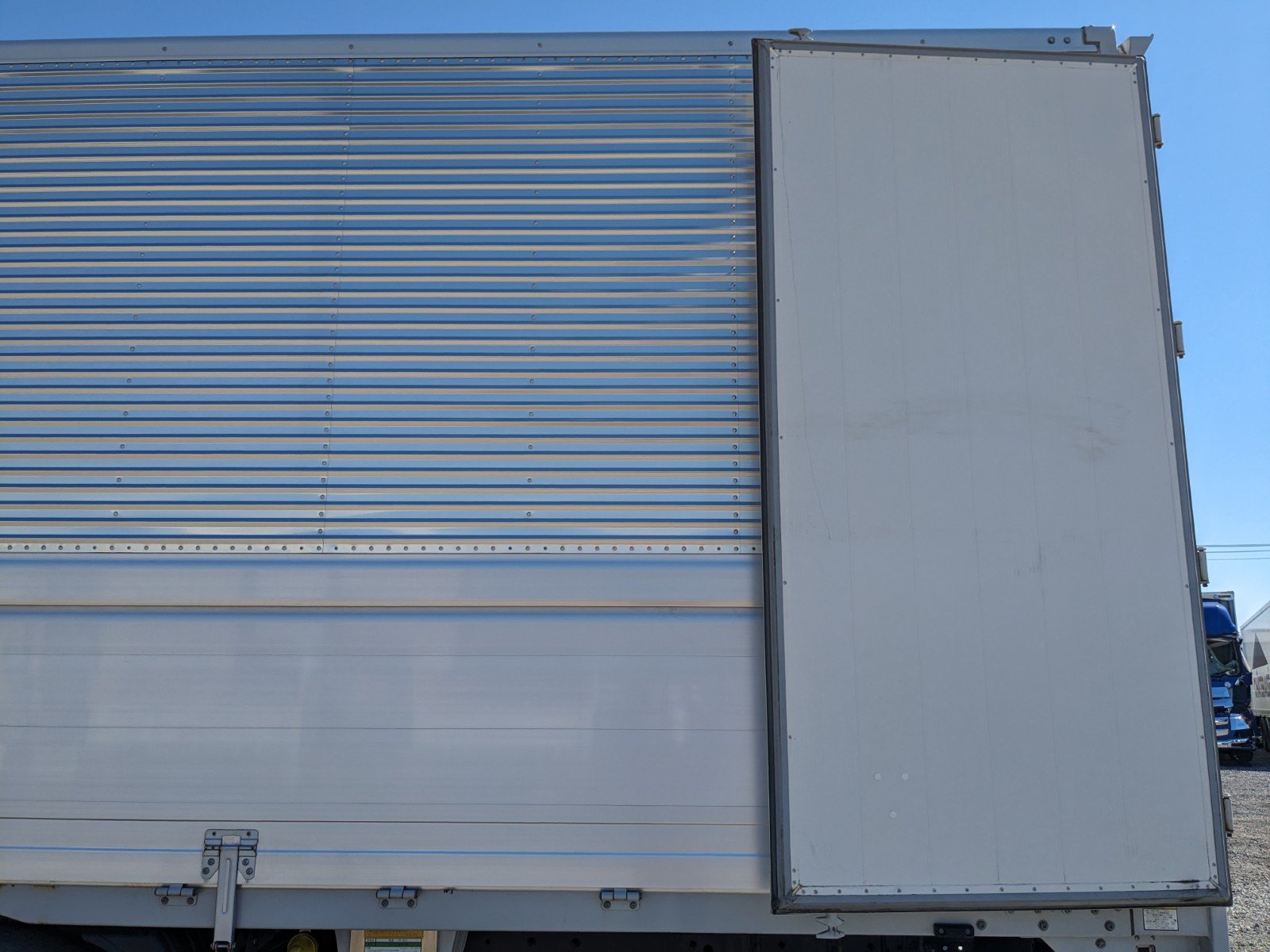 vehicle_image_20260423181838oU1ZVdkACH.jpg
