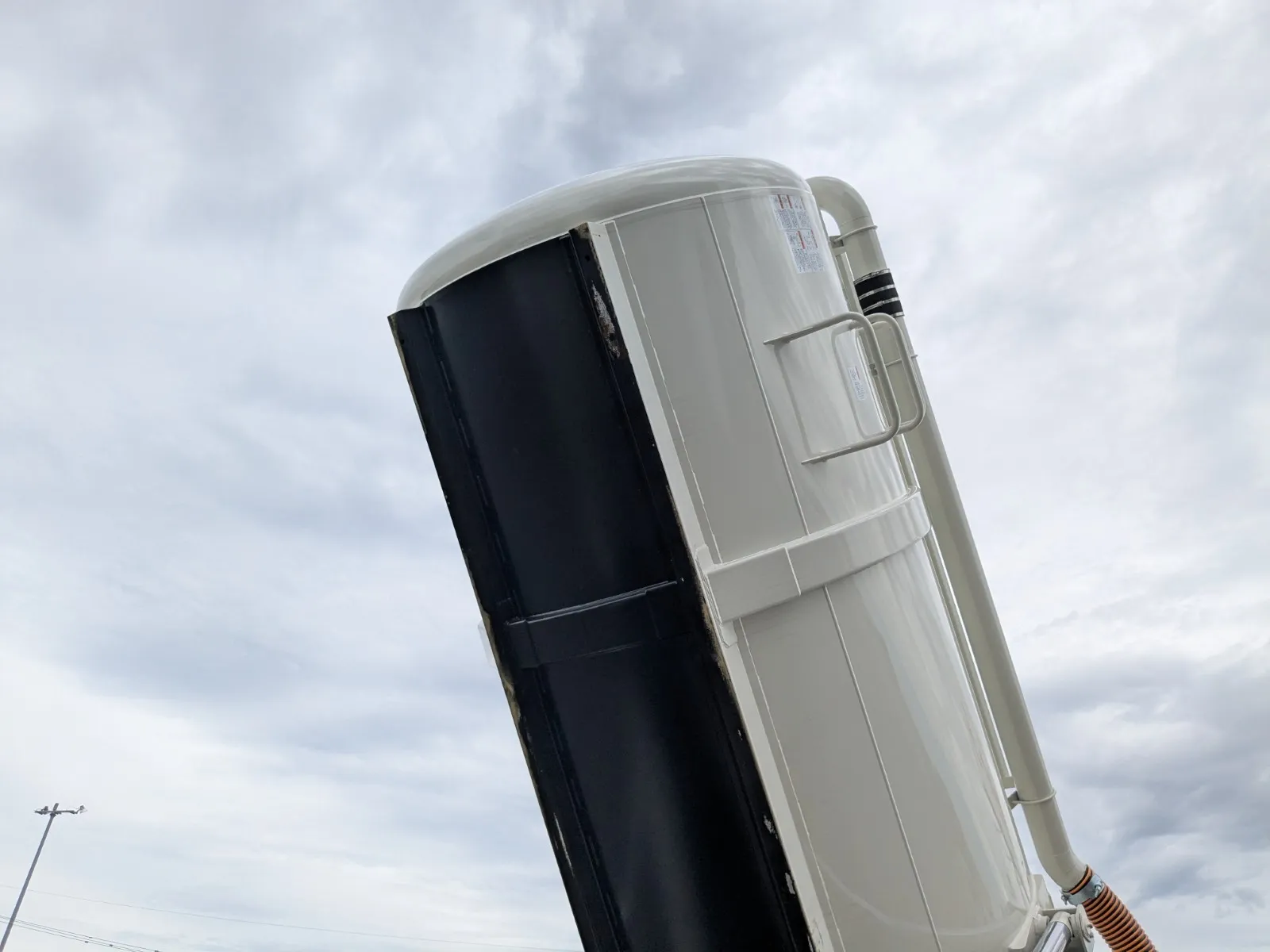 vehicle_image_20260619100810VbqLX8avVR.webp