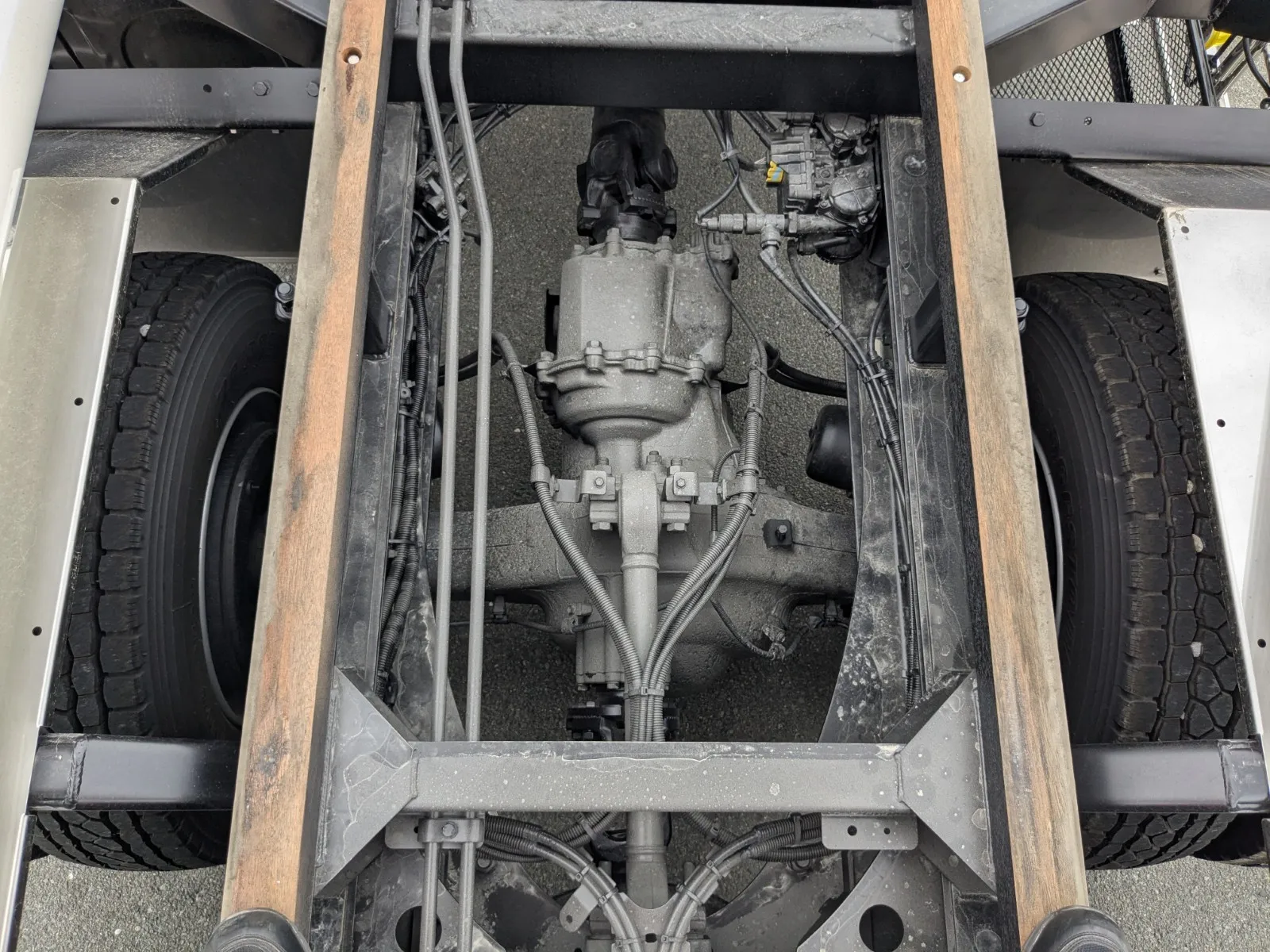 vehicle_image_20260619100810YvSN5WBSny.webp