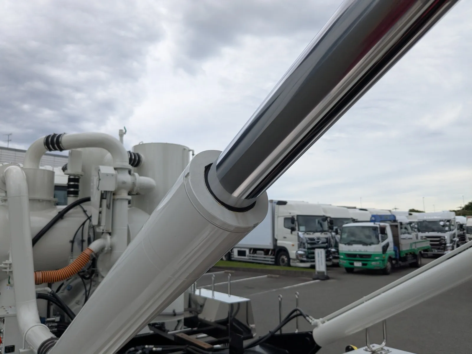 vehicle_image_20260619100810jHDkhC6jWy.webp