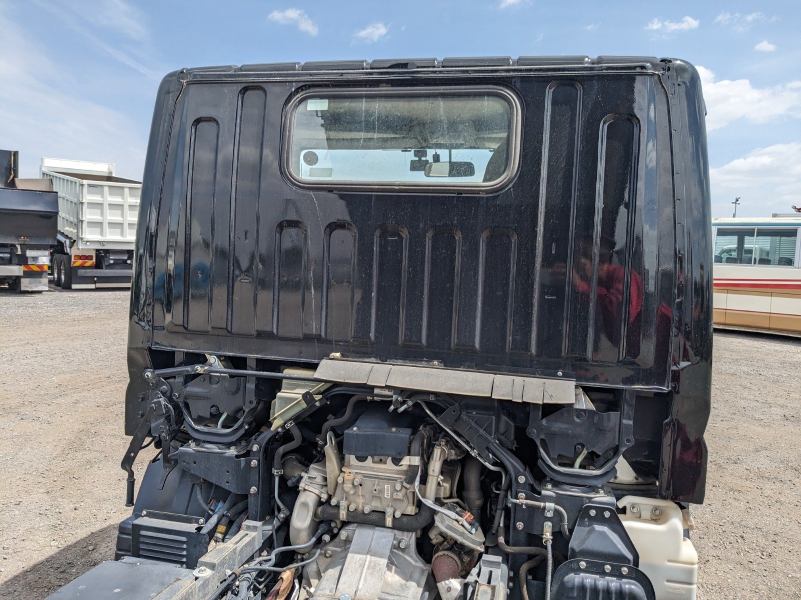 vehicle_image_20260511111109CRtO81o2cK.jpg