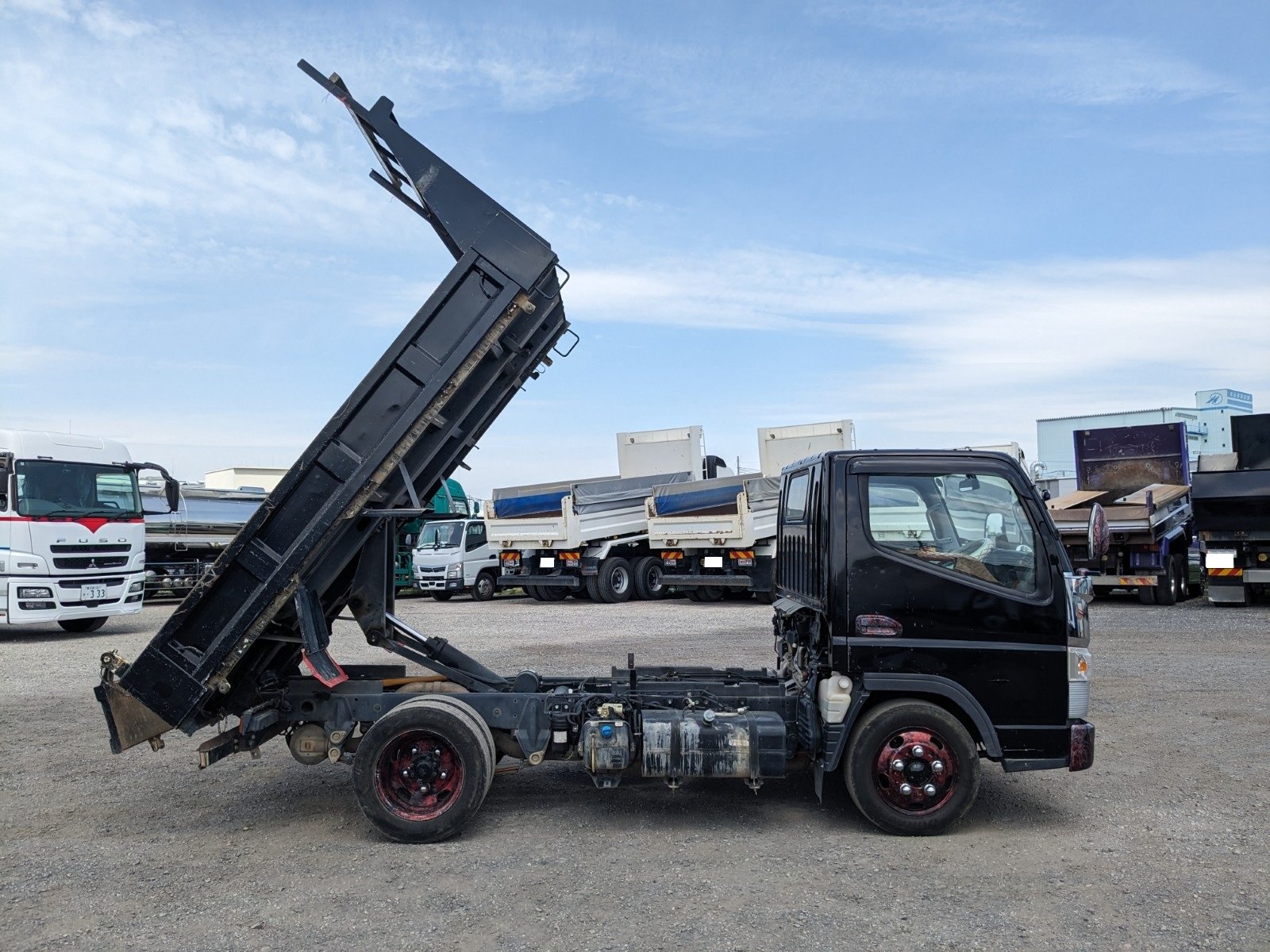 vehicle_image_20260511111109gb49EYKR7x.jpg