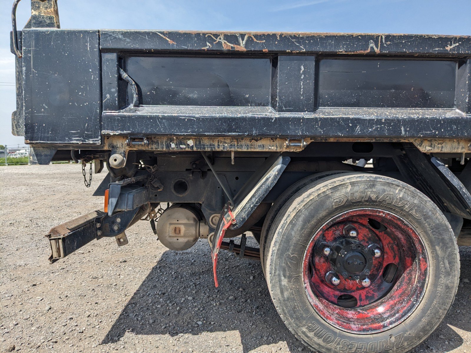 vehicle_image_20260511111109pkQ2hXOhhE.jpg
