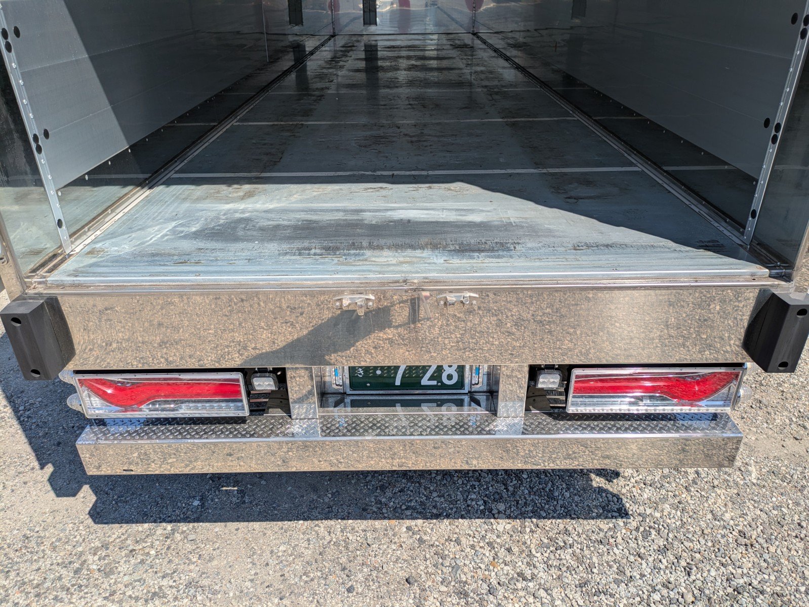 vehicle_image_20260409154305OFRWvpbhYF.jpg