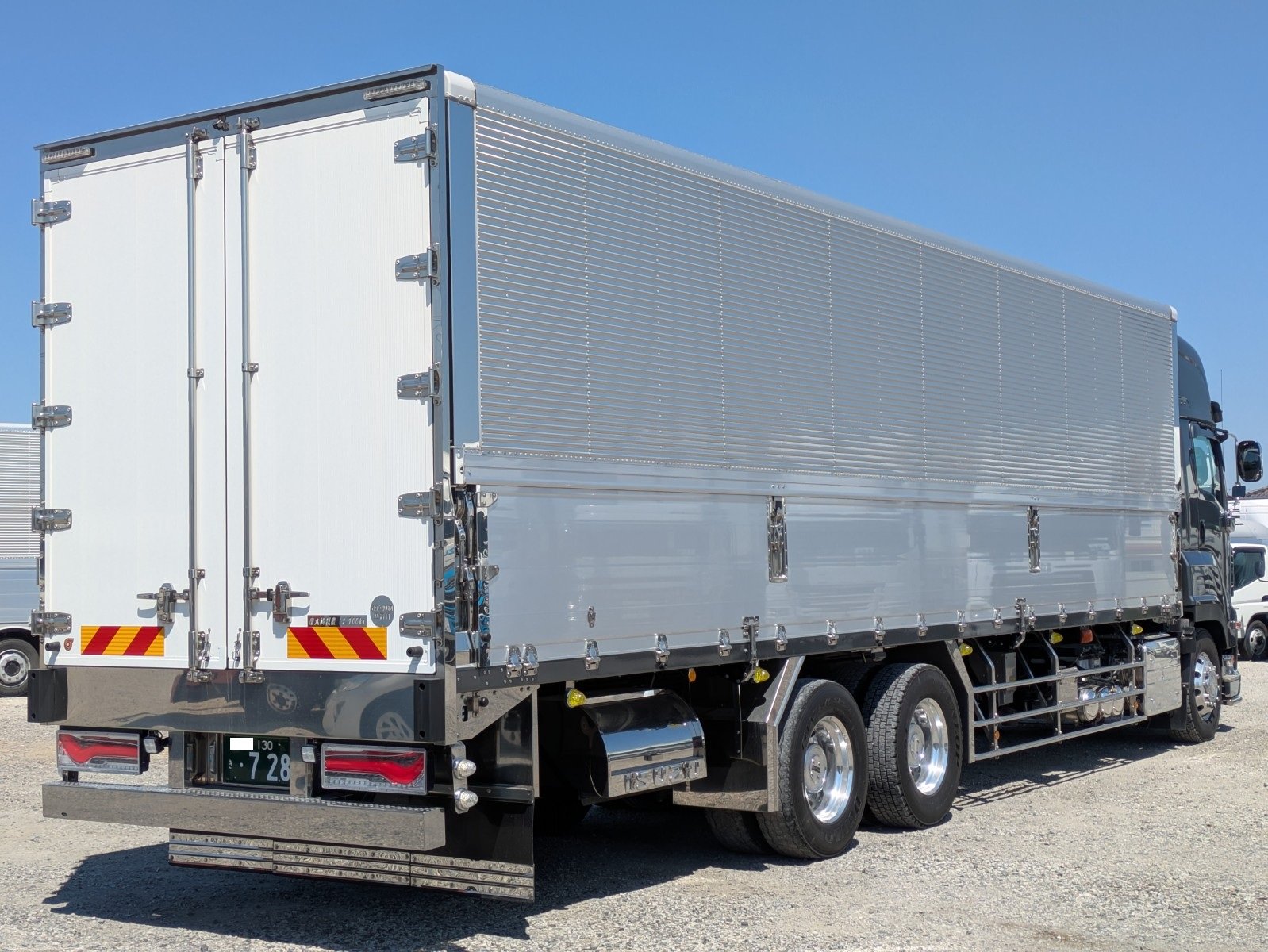 vehicle_image_20260409154305XyEPtQSsBH.jpg
