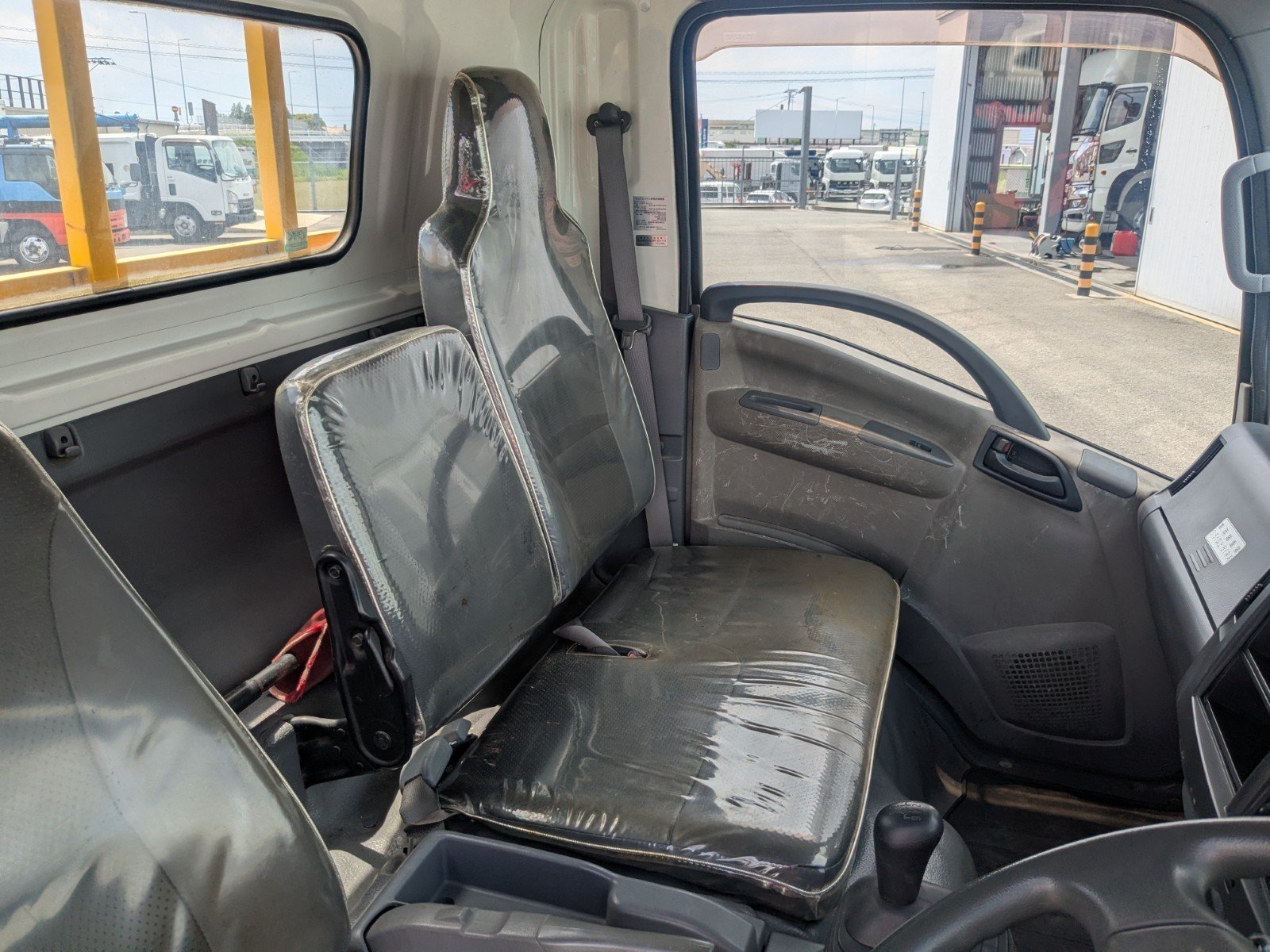 vehicle_image_20260513135347HkvDxnn67A.jpg
