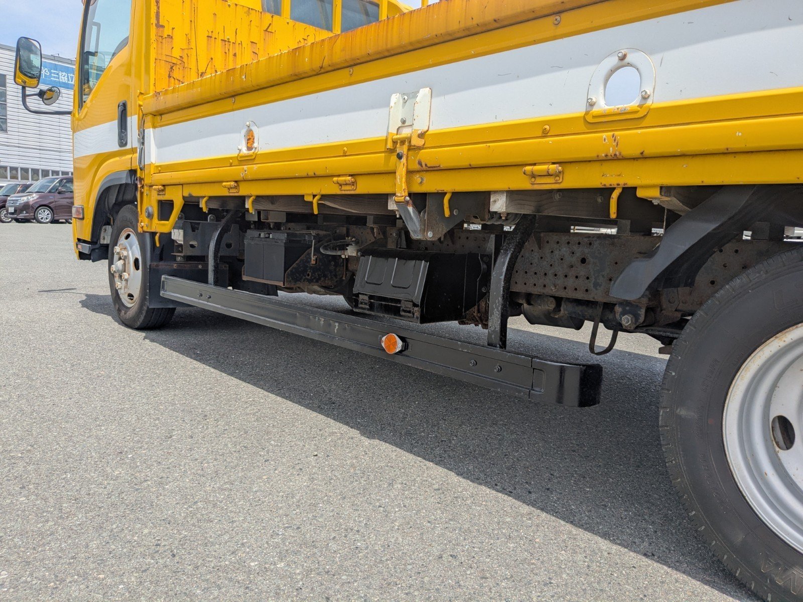 vehicle_image_20260513135347bv6wYqKyNG.jpg