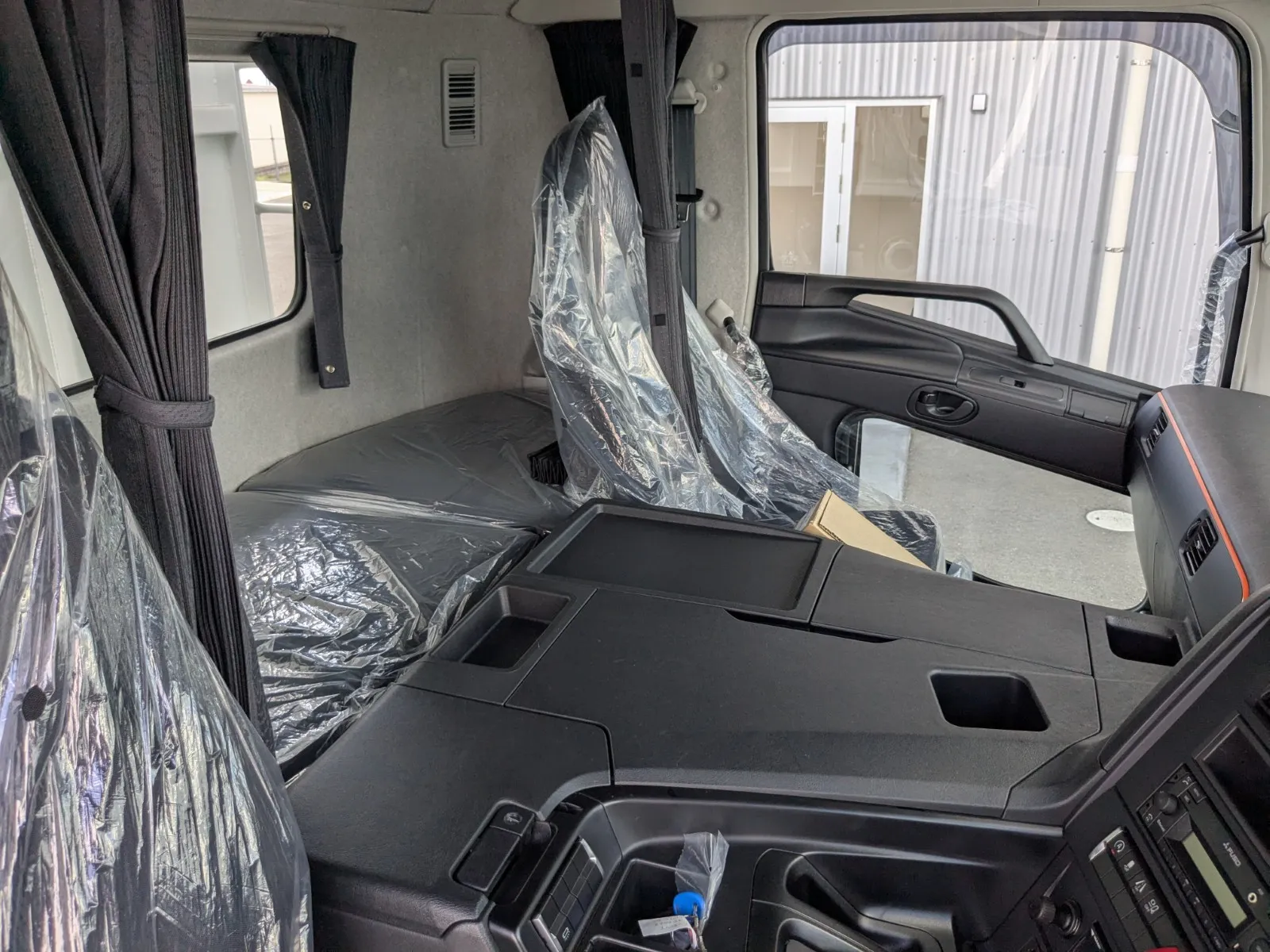 vehicle_image_20260713101919QZIQItDYt4.webp