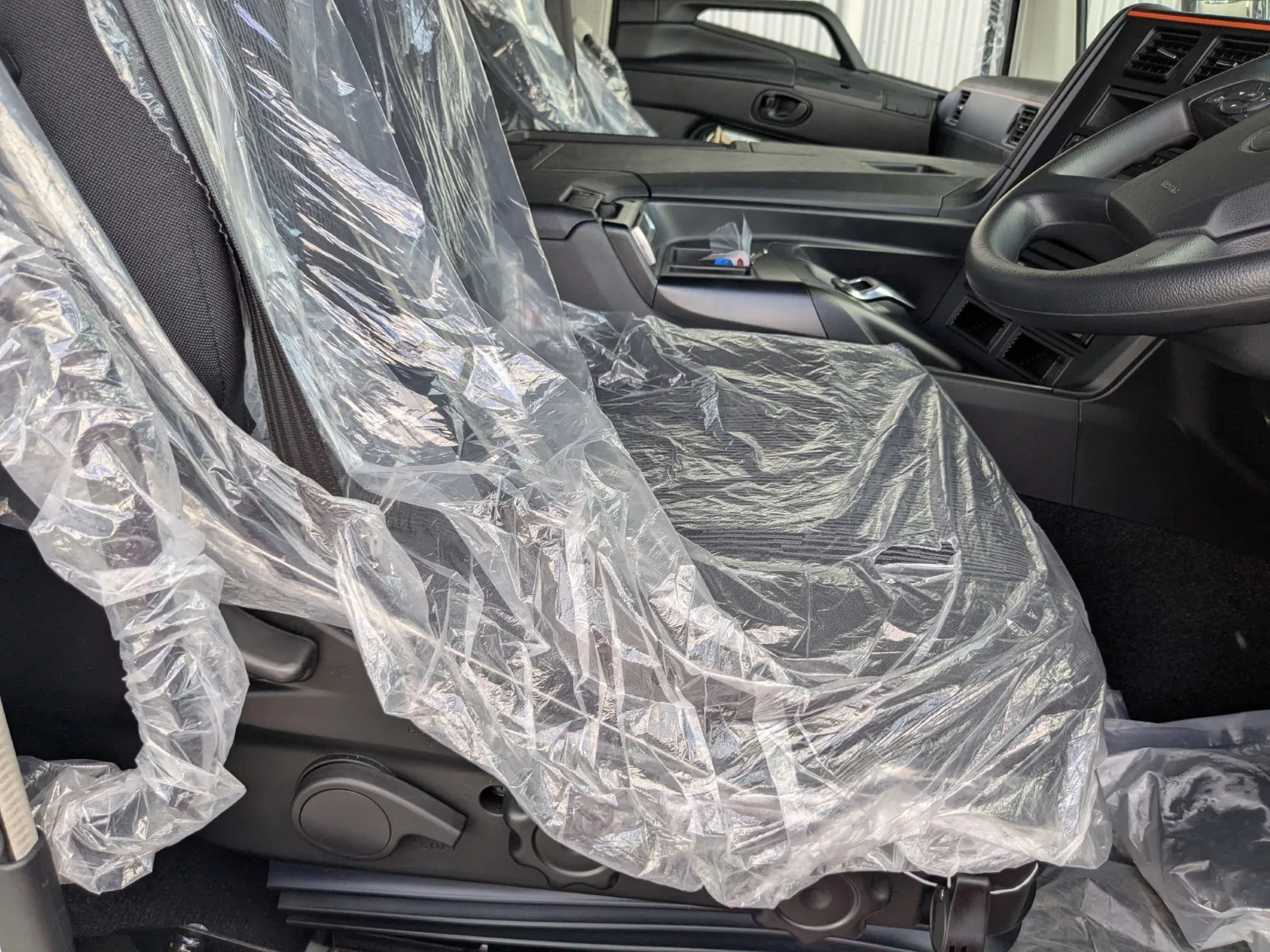 vehicle_image_20260713101920coMJp3uFPK.webp