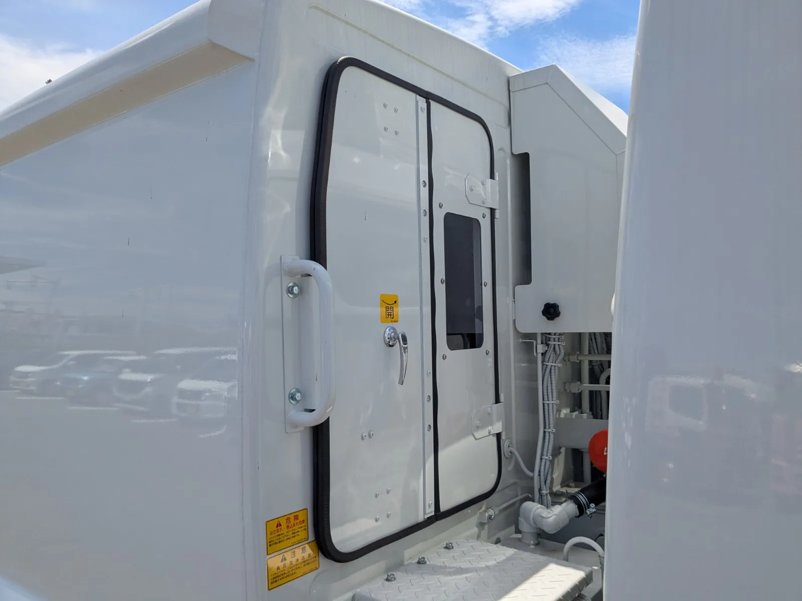 vehicle_image_20260730100843t2XvVPw3II.webp