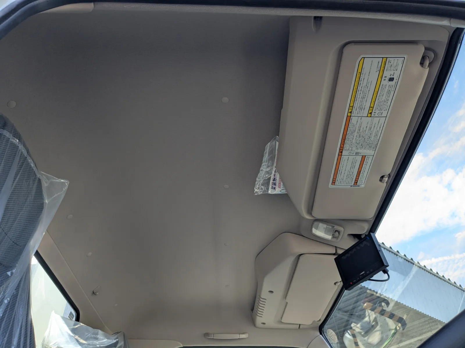 vehicle_image_20260630094014JR11l5yfUX.webp