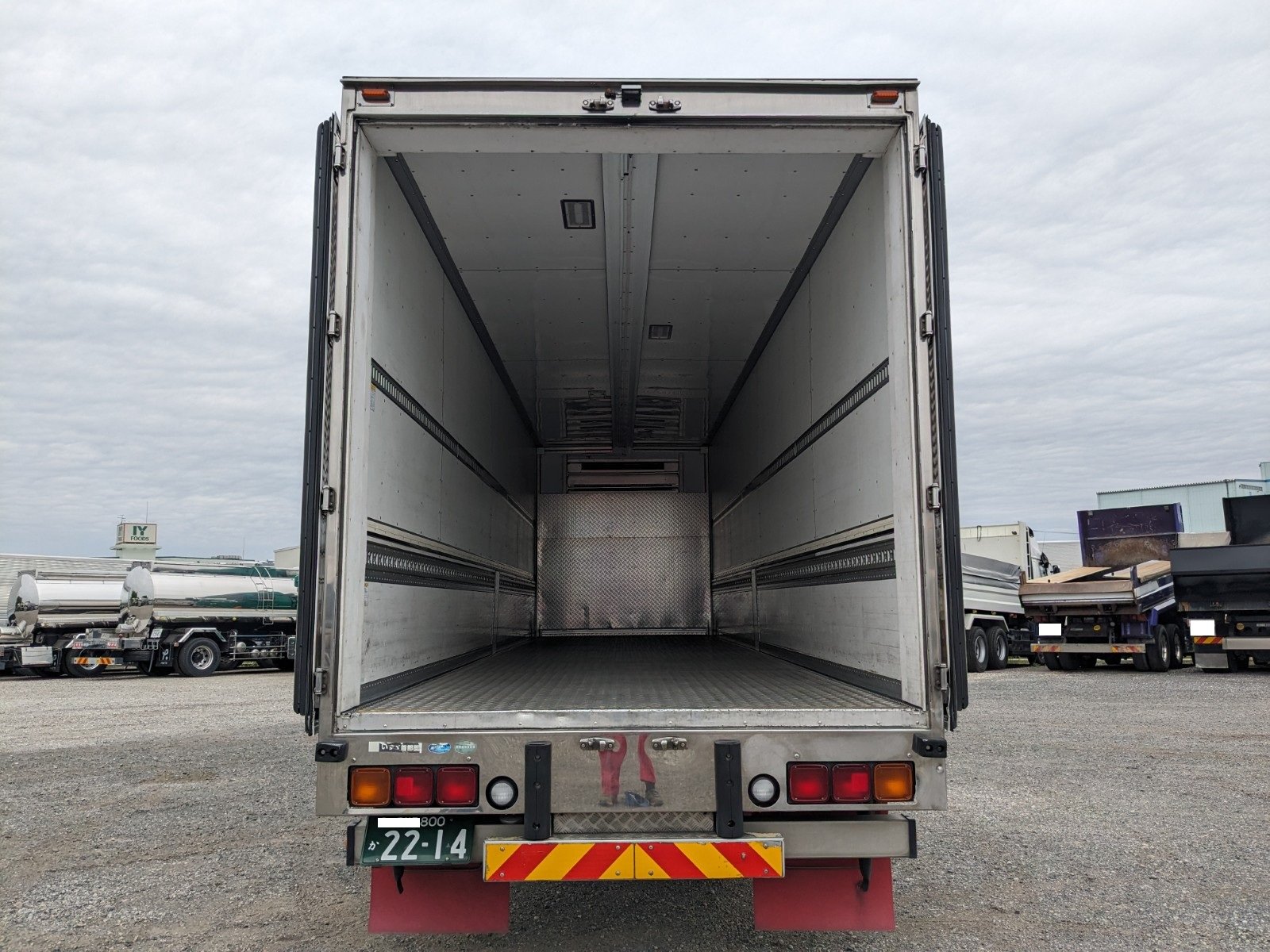 vehicle_image_20260520103242K0F7QhlXf7.jpg