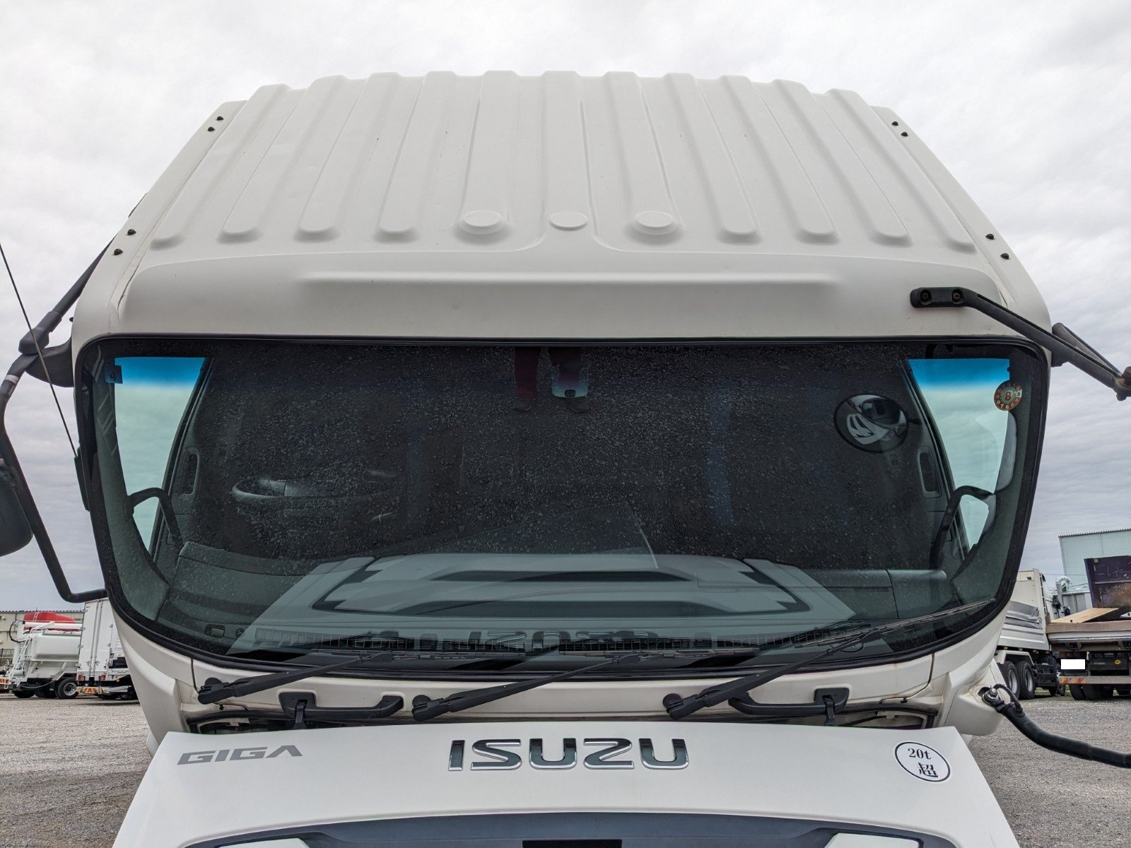 vehicle_image_20260520103242gM35ChOX68.jpg