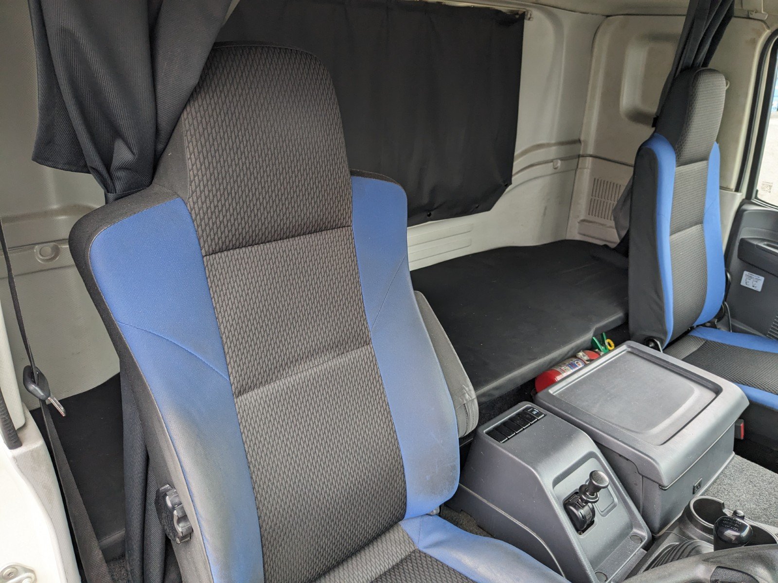 vehicle_image_20260520103242jsGUlH6QWo.jpg