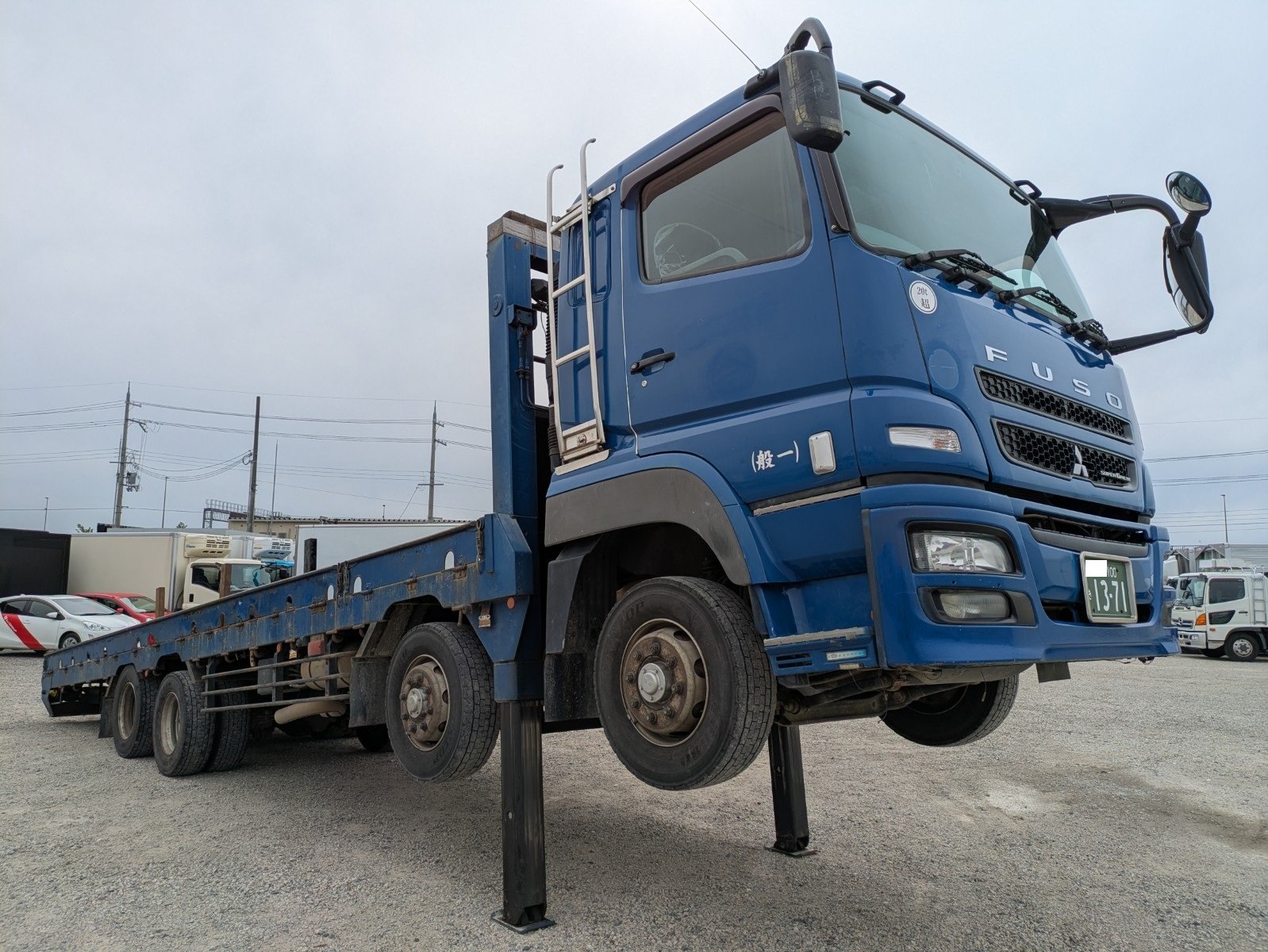 vehicle_image_20260422175929FAvUpNDQ1E.jpg