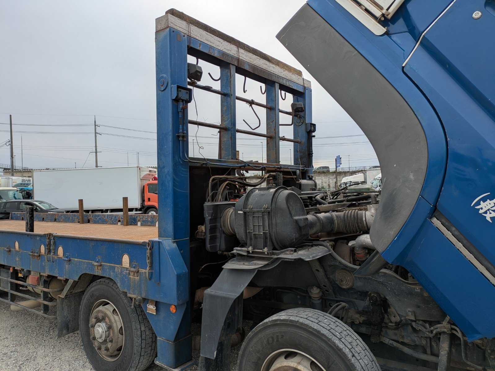 vehicle_image_20260422175929cn7mtDyRDz.jpg