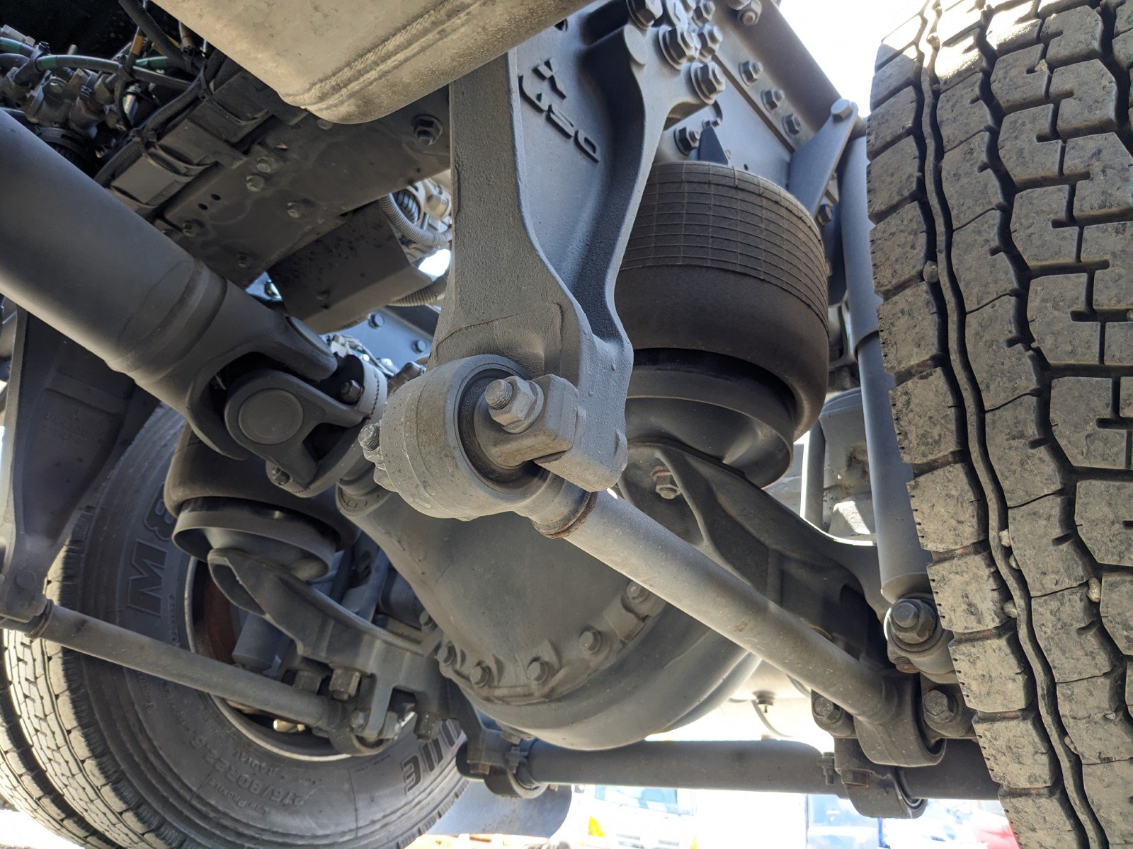 vehicle_image_2026042016232141KJuBAJNr.jpg