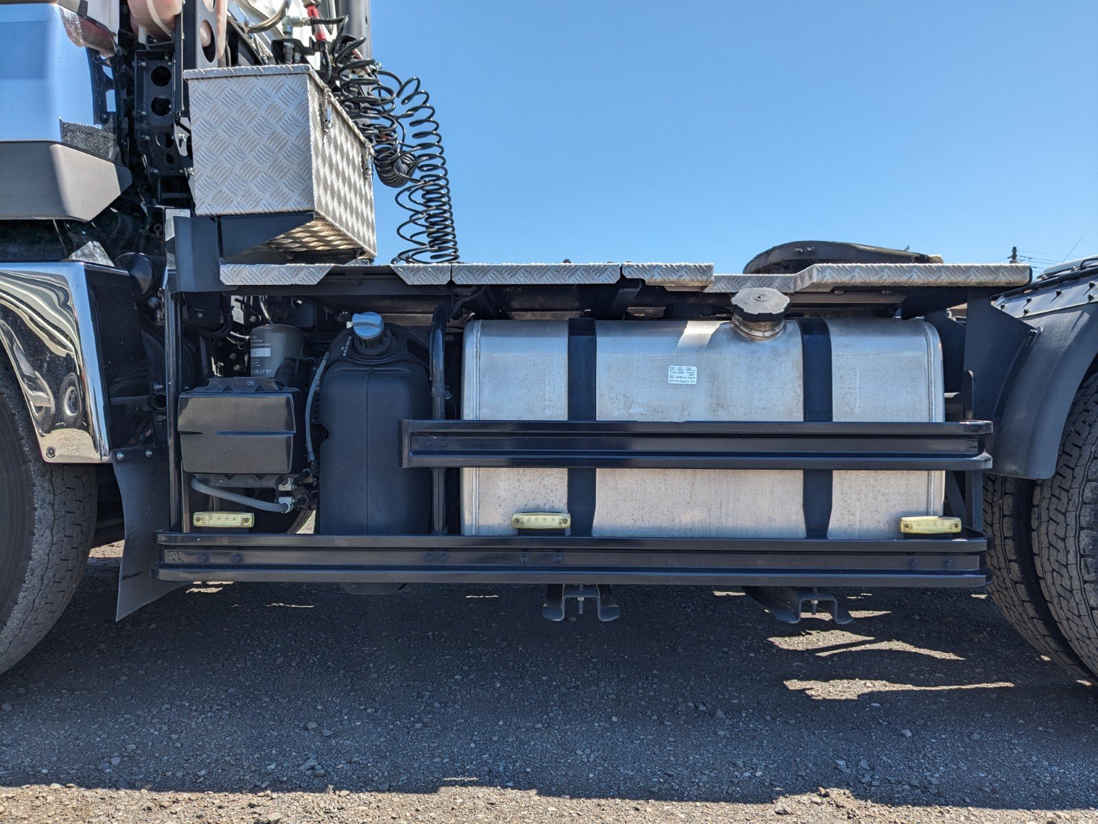 vehicle_image_20260420162321vYOM6Blh21.jpg