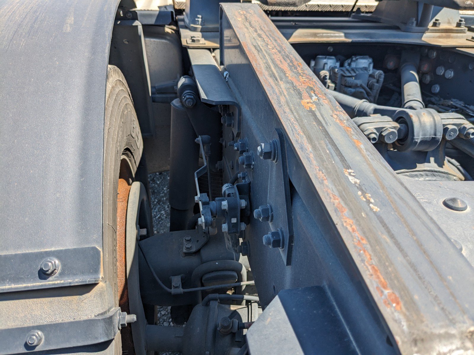 vehicle_image_20260420162321zcKFS7n6bE.jpg